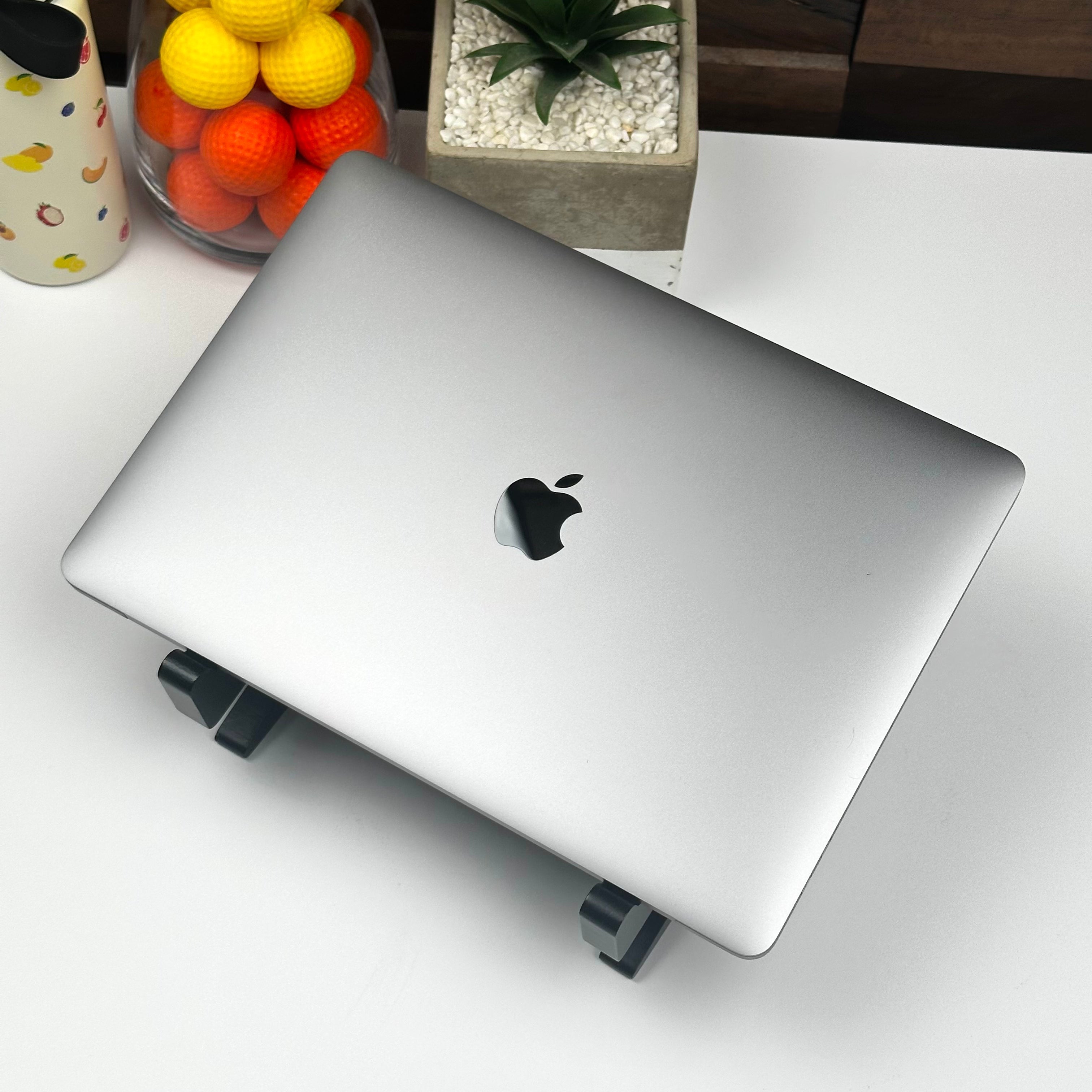 Custom Build 2020 Apple MacBook Pro 13-inch M1 8-Core CPU, 8-Core GPU (Touch Bar, 16GB Unified RAM, 256GB SSD, Space Gray) - Pre Owned / 3 Month Warranty - Mac Shack