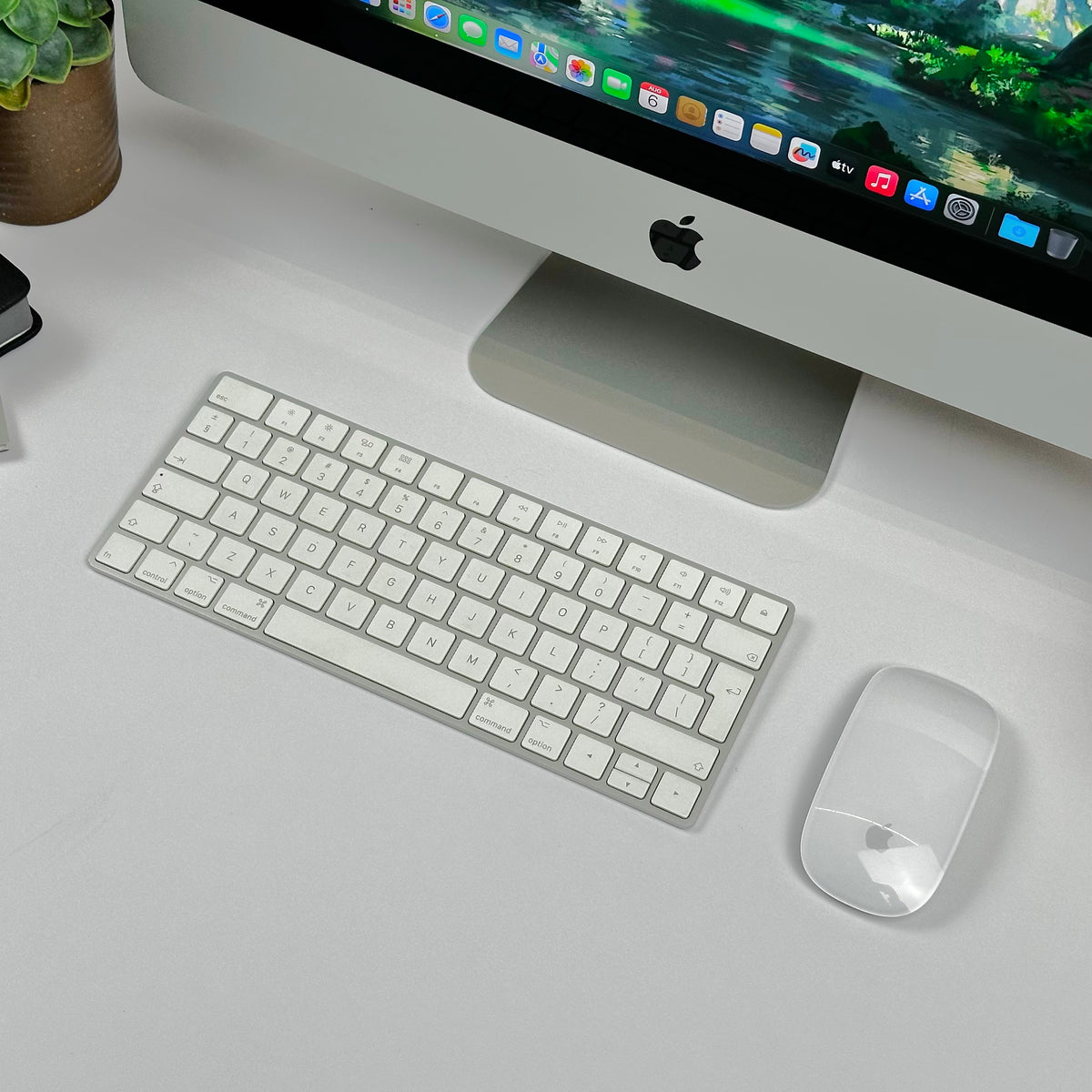 Apple iMac 21-inch 3.0GHz Quad-Core i5 (4K Retina, 8GB RAM, 1TB Fusion, Silver) - Pre Owned / 3 Month Warranty - Mac Shack