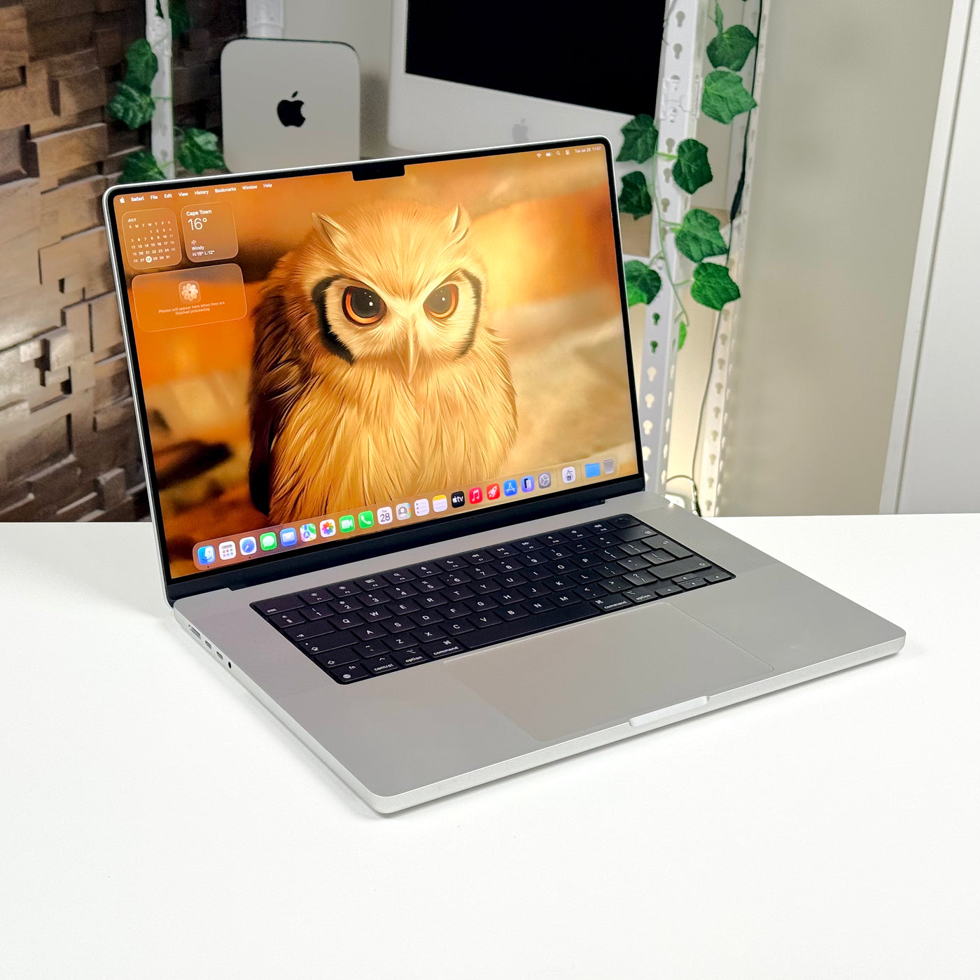MacBook Pro 16" M3 Pro 18GB 512GB Silver (2023) - Pre-Owned