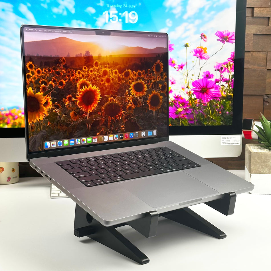 2023 Apple MacBook Pro 16-Inch M2 Max 12-Core CPU, 30-Core GPU (32GB Unified RAM, 1TB SSD, Space Gray) - Pre Owned / 3 Month Warranty