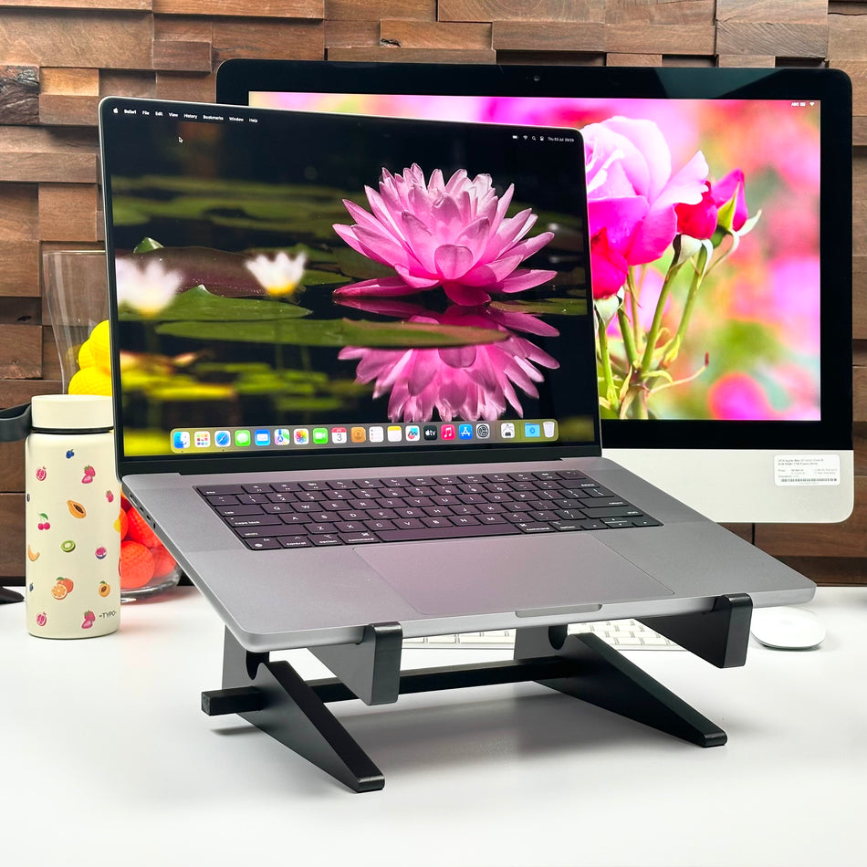 Custom Build 2021 Apple MacBook Pro 16-inch M1 Pro 10-Core CPU, 16-Core GPU (32GB Unified RAM, 1TB SSD, Space Gray) - Pre Owned / 3 Month Warranty