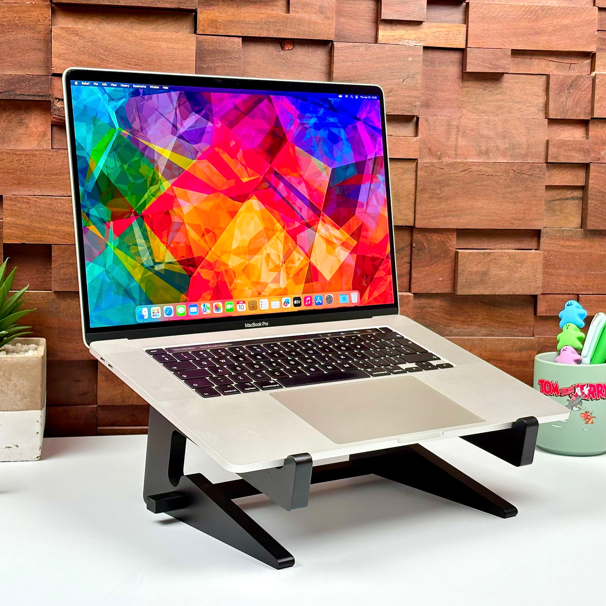 2019 Apple MacBook Pro 16-Inch 2.6GHz 6-Core i7 (Touch Bar, 16GB RAM, 512GB SSD, Silver) - Pre Owned / 3 Month Warranty - Mac Shack