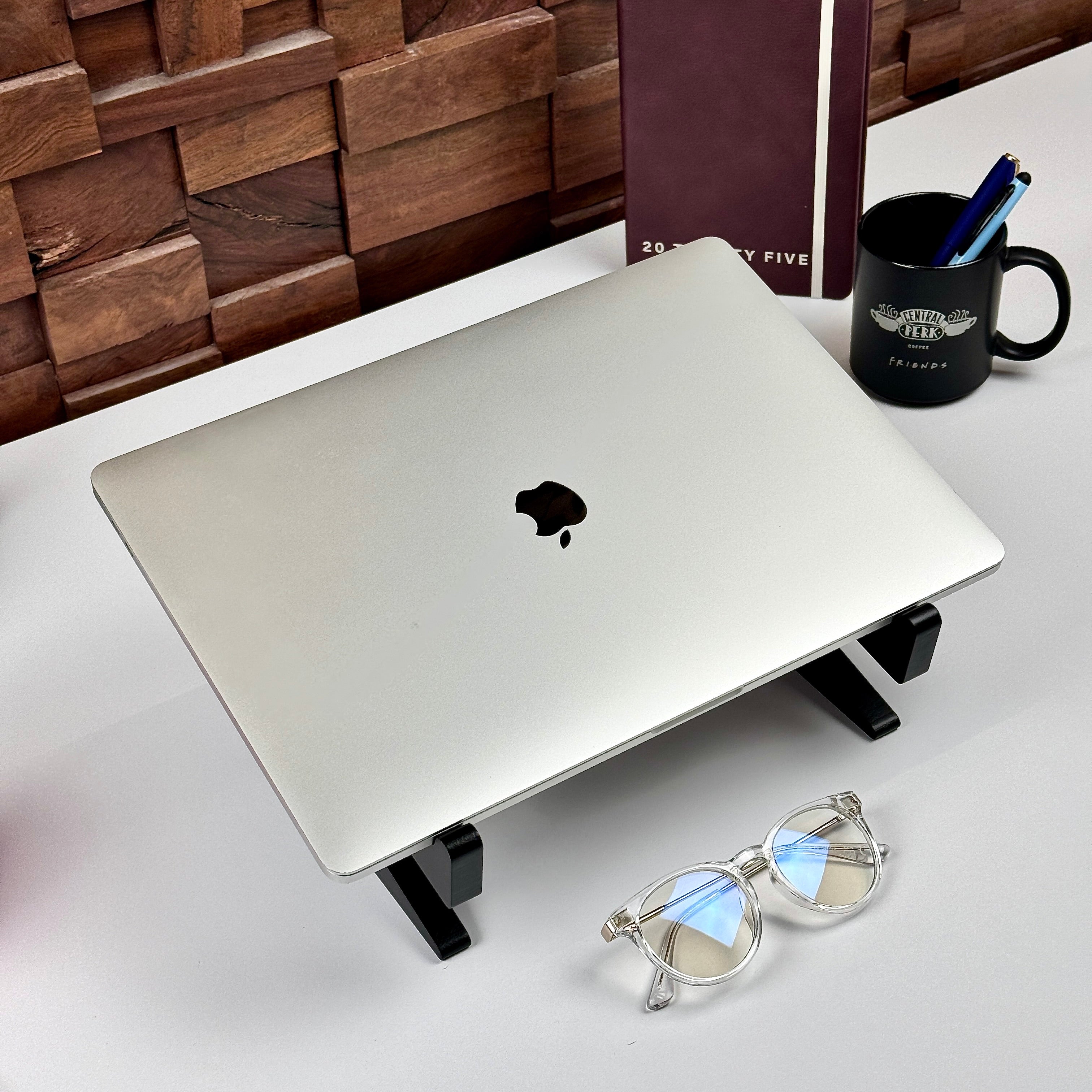 Custom Build 2019 Apple MacBook Pro 16-Inch 2.6GHz 6-Core i7 (Touch Bar, 32GB RAM, 512GB SSD, Silver) - Pre Owned / 3 Month Warranty - Mac Shack
