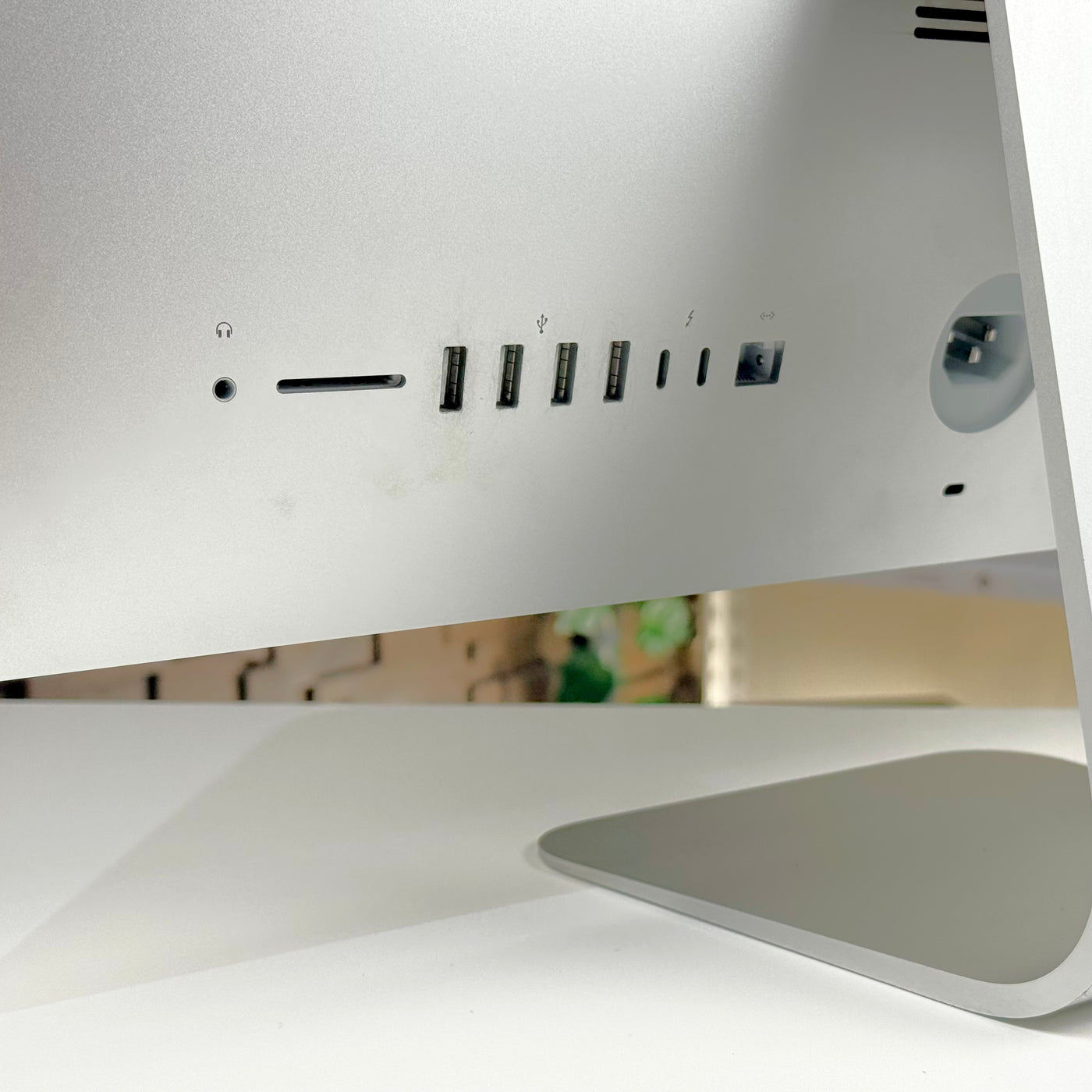 iMac 21" 4K Intel Core i5 8GB 1TB Silver (2019) - Pre-Owned