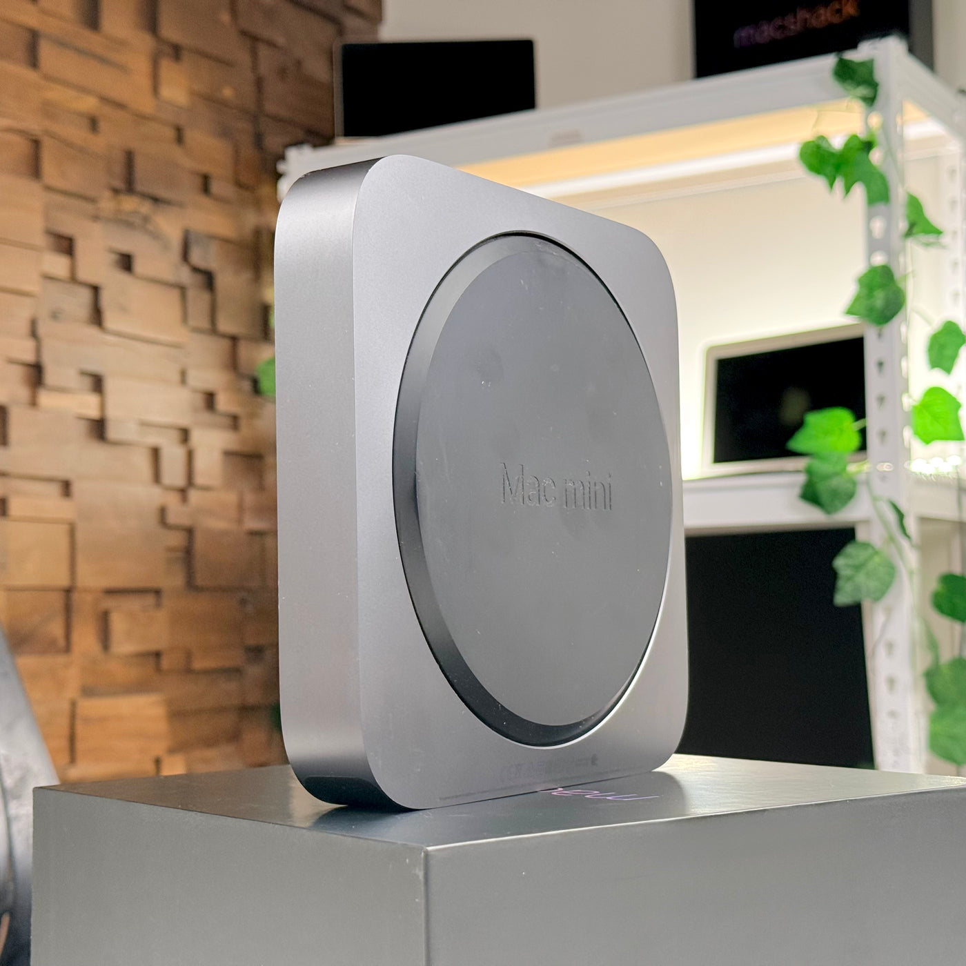 Mac mini Intel Core i3 16GB 256GB Space Gray (2018) - Pre-Owned
