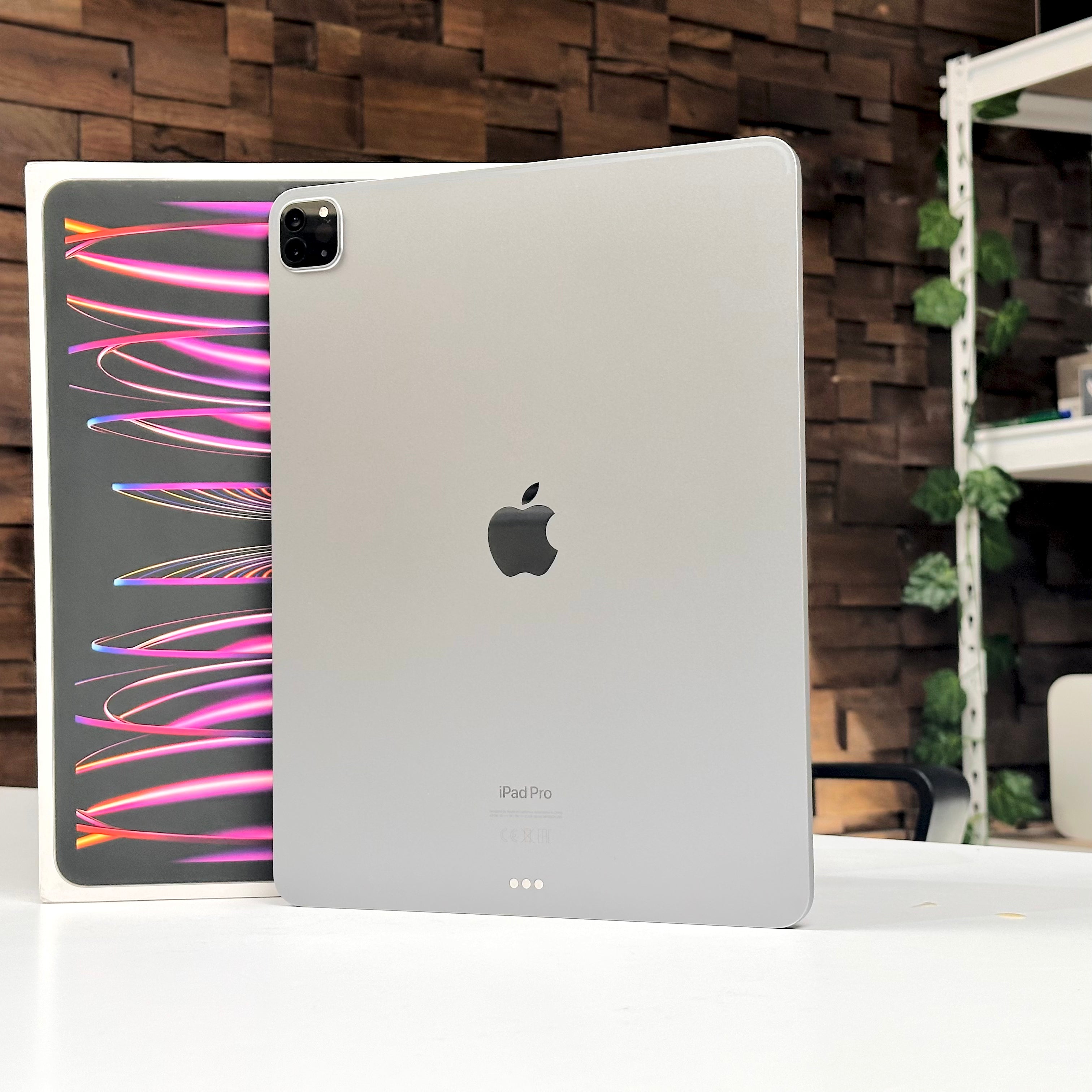 iPad Pro 12.9-inch 6th Gen M2 512GB Wifi Space Gray (2022) - Pre-Owned - Mac Shack