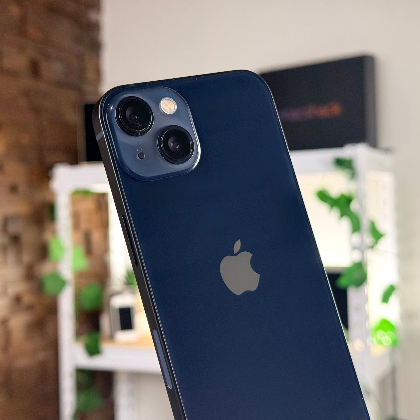 iPhone 13 128GB Midnight (2021) - Pre-Owned