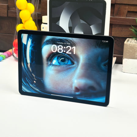 2022 10.9-Inch Apple iPad Air 5th Gen M1 (256GB, Wifi, Space Gray) - Pre Owned / 3 Month Warranty - Mac Shack