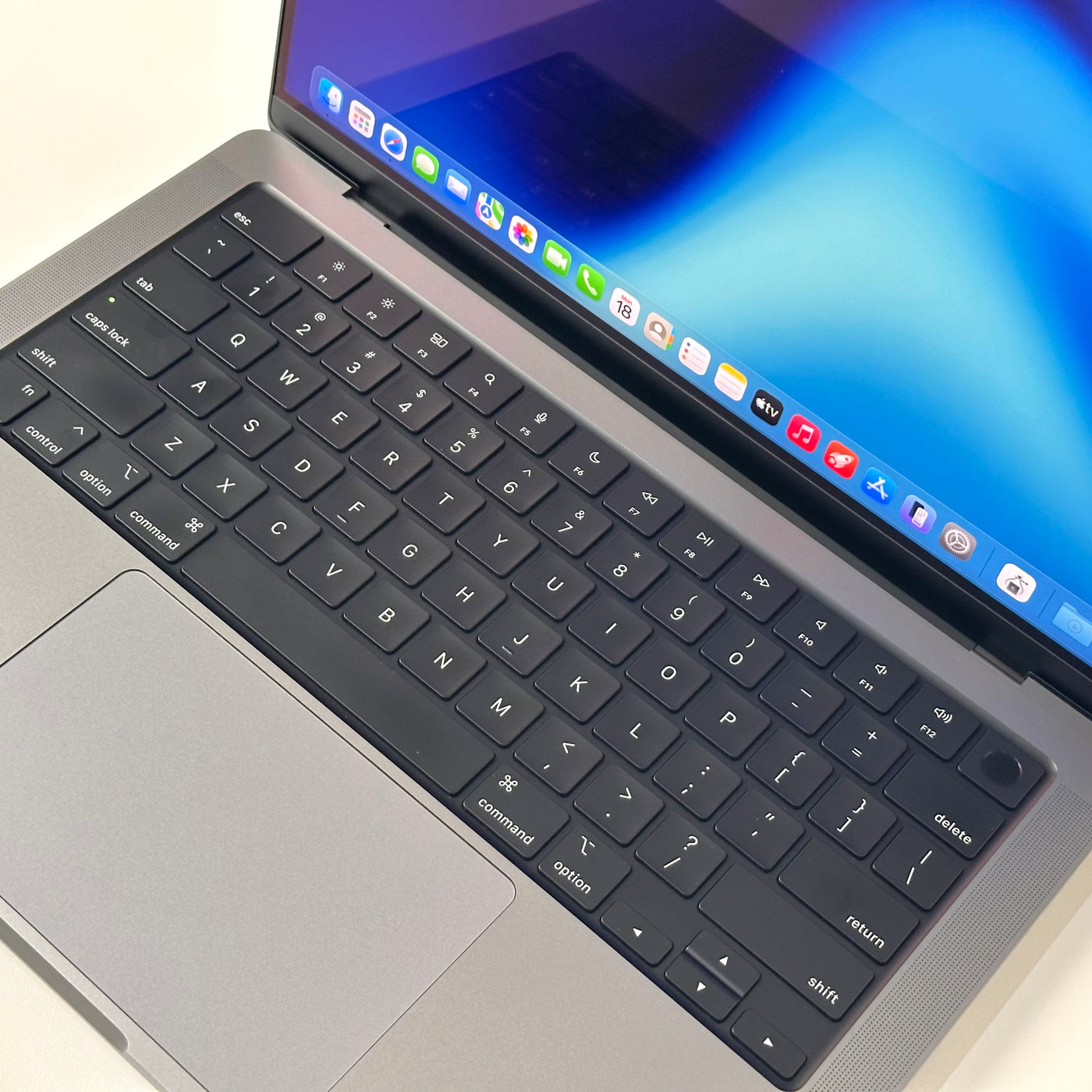 MacBook Pro 14-inch M1 Pro 32GB 512GB Space Gray (2021) - Pre-Owned - Mac Shack