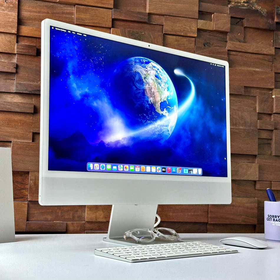 2023 Apple iMac 24-inch M3 8-Core CPU, 10-Core GPU (4.5K Retina, 8GB Unified RAM, 512GB SSD, Silver) - Pre Owned / 3 Month Warranty