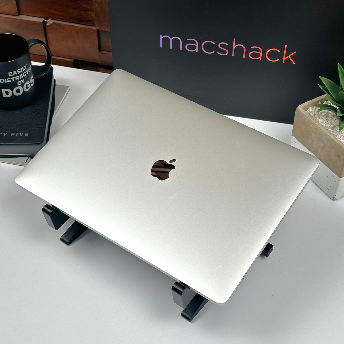 2019 Apple MacBook Pro 15-inch 2.6GHz 6-Core i7 (Touch Bar, 16GB RAM, 256GB SSD, Silver) - Pre Owned / 3 Month Warranty - Mac Shack