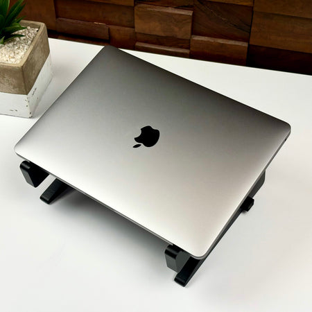Custom Build 2020 Apple MacBook Pro 13-inch M1 8-Core CPU, 8-Core GPU (Touch Bar, 16GB Unified RAM, 512GB SSD, Space Gray) - Pre Owned / 3 Month Warranty - Mac Shack