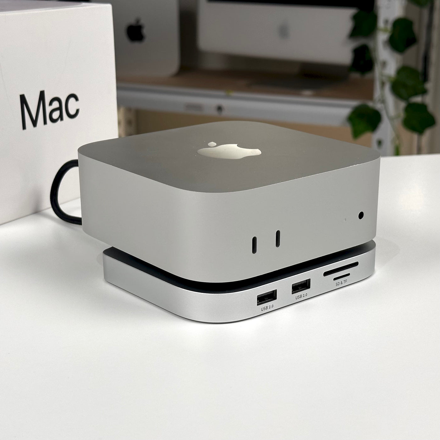 Macally Dock and Stand with M.2 NVMe Enclosure for Mac mini M4, view 5