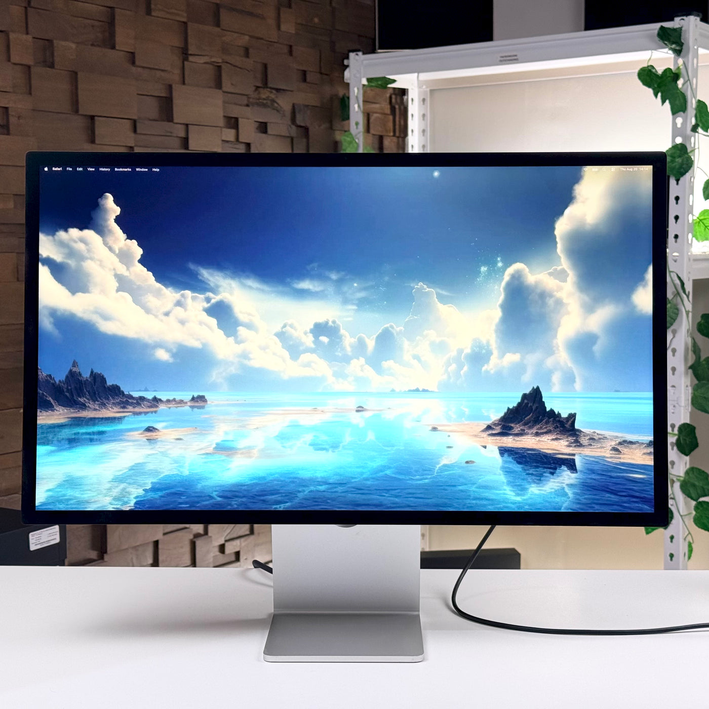 Apple Studio Display 27" Tilt-Adjustable Stand, Nano-Texture Display (2022) - Pre-Owned