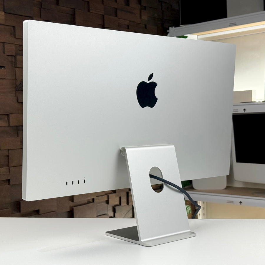 Apple Studio Display 27" Tilt-Adjustable Stand, Standard Glass (2022) – pre-owned, view 7