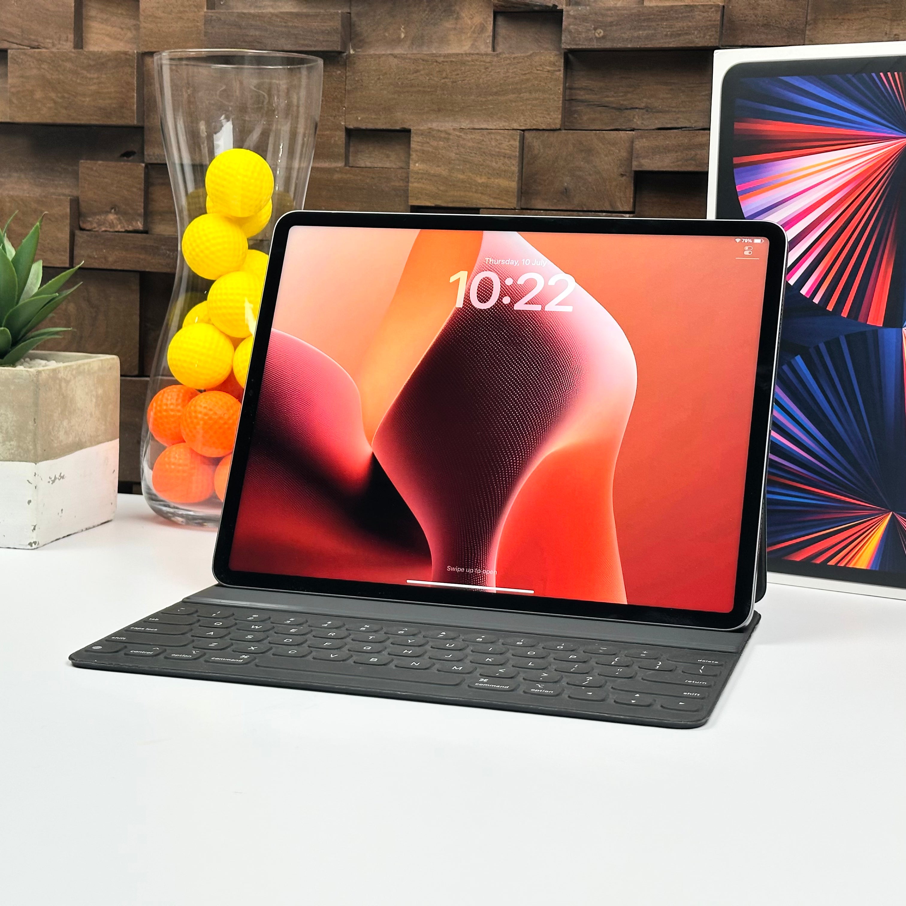 Combo Deal 2021 12.9-inch Apple iPad Pro 5th Gen M1 (256GB, Wifi, Space Gray) + Apple Smart Keyboard Folio - Pre Owned / 3 Month Warranty - Mac Shack