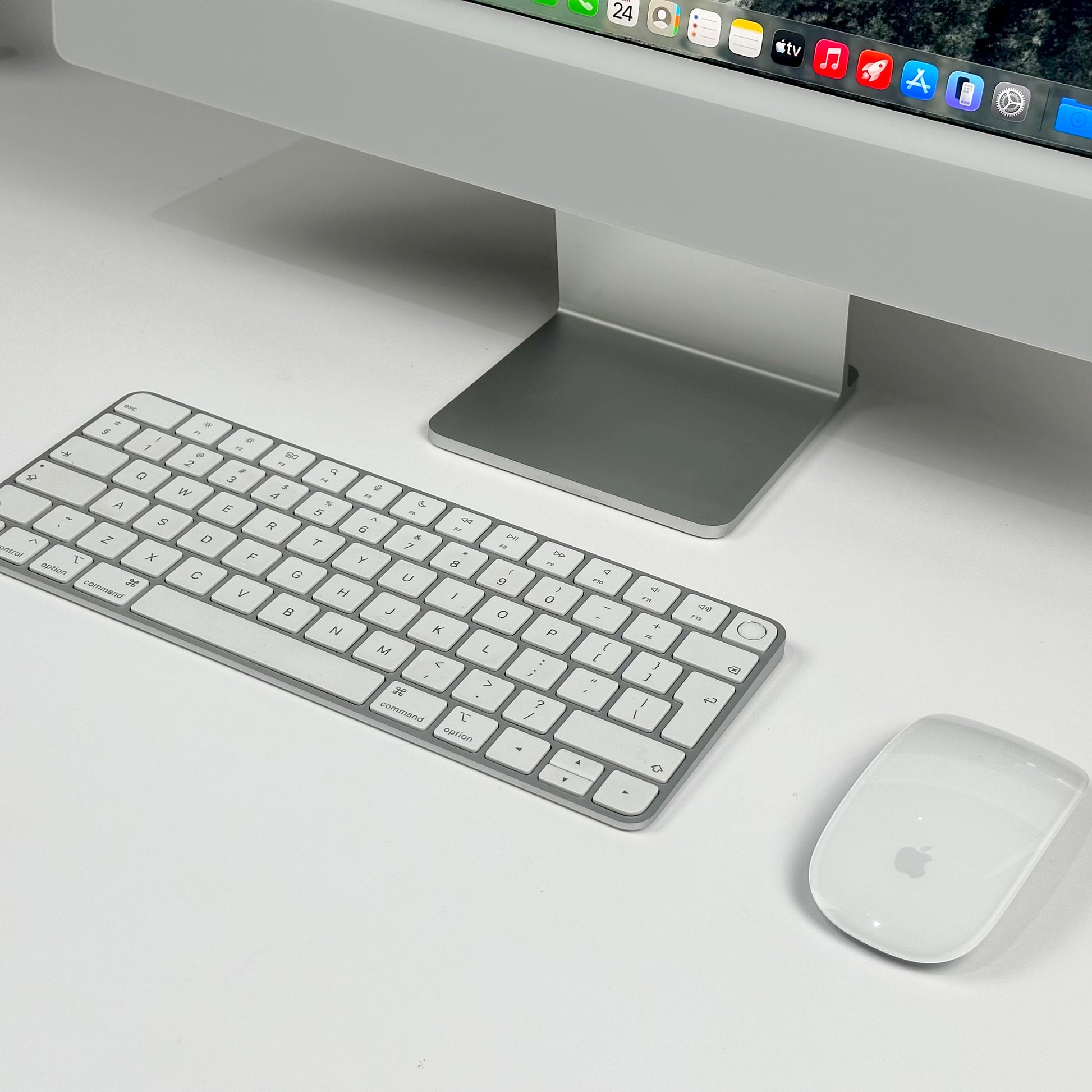 iMac 24