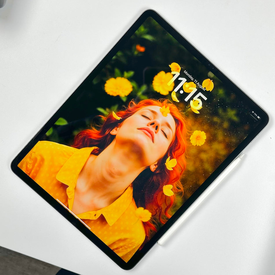 Combo Deal 2020 12.9-inch Apple iPad Pro 4th Gen (128GB, Wifi, Space Gray) + Apple Pencil 2nd Gen - Pre Owned / 3 Month Warranty