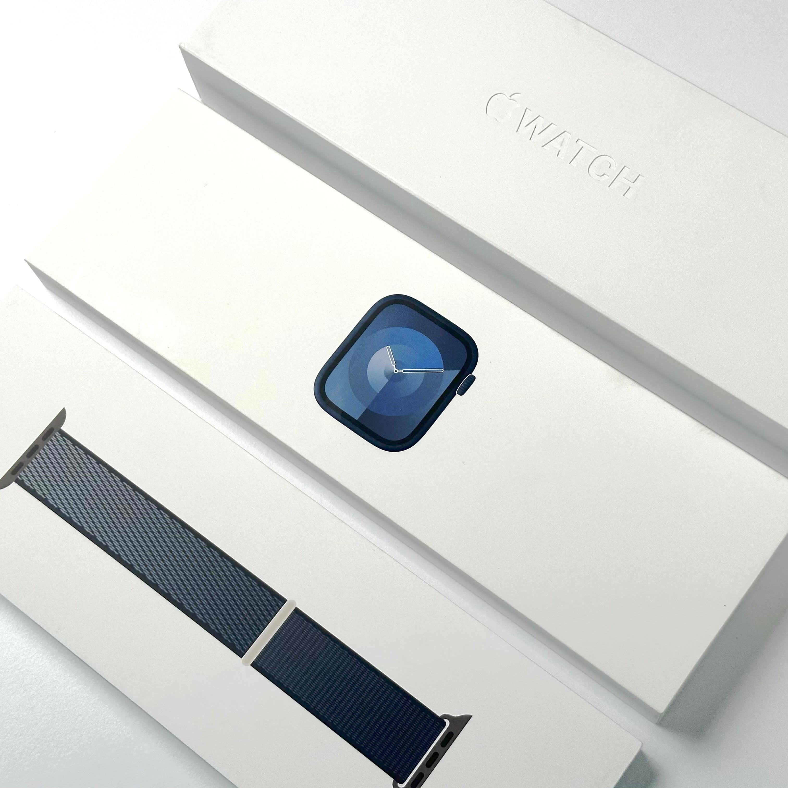 Apple Watch Series 9 (45mm, Midnight Aluminium with Midnight Sports Loop, GPS & Cellular) - Pre Owned / 3 Month Warranty - Mac Shack