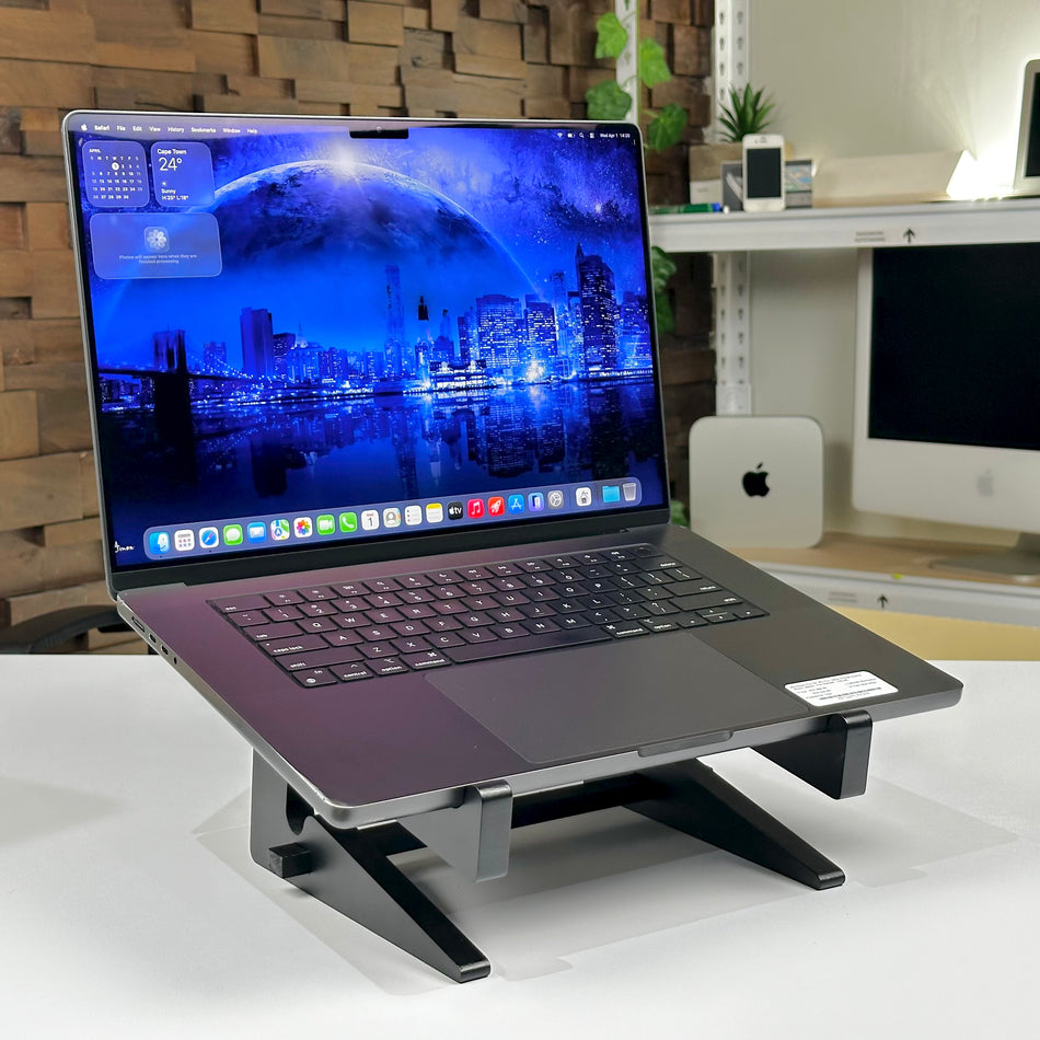 MacBook Pro 16" M3 Pro 18GB 512GB Space Black (2023) - Pre Owned