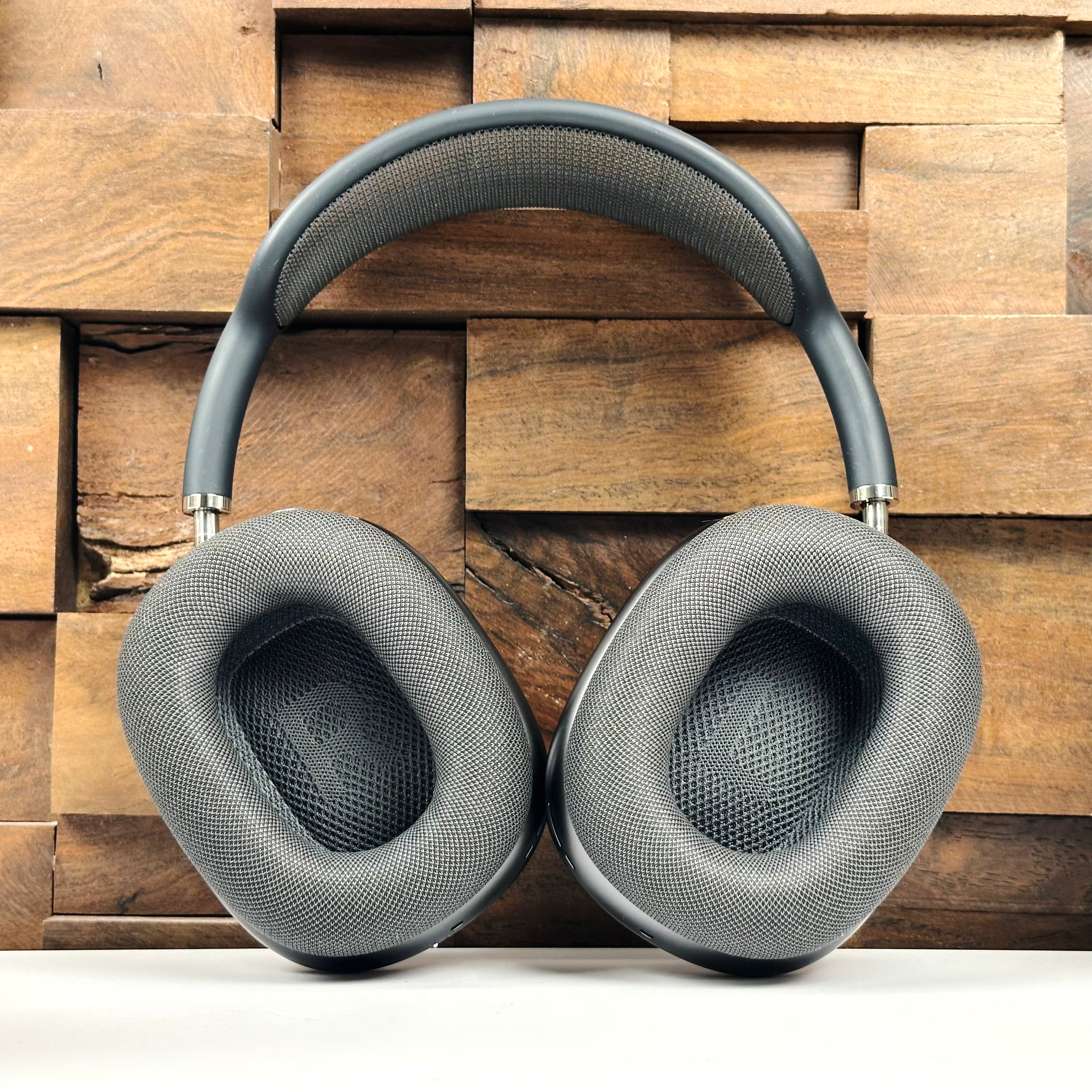 Apple AirPods Max with Smart Case (Space Grey) - Pre Owned / 3 Month Warranty - Mac Shack