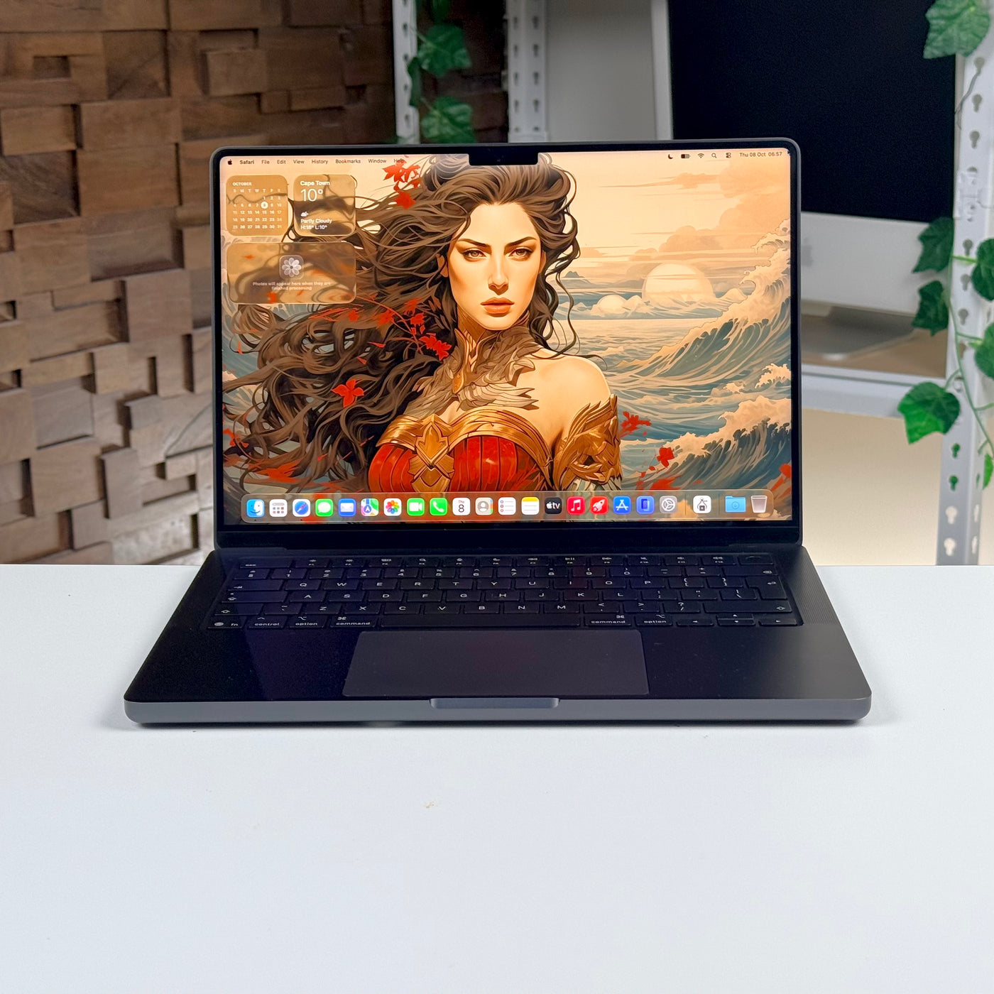 MacBook Pro 14" M5 16GB 1TB Space Black (2025) - Pre-Owned