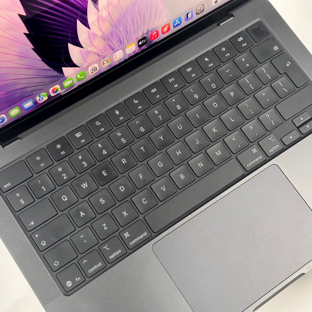MacBook Pro 14-inch M5 16GB 512GB Space Black (2025) - Pre-Owned - Mac Shack