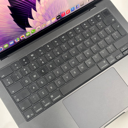 MacBook Pro 14-inch M5 16GB 512GB Space Black (2025) - Pre-Owned - Mac Shack