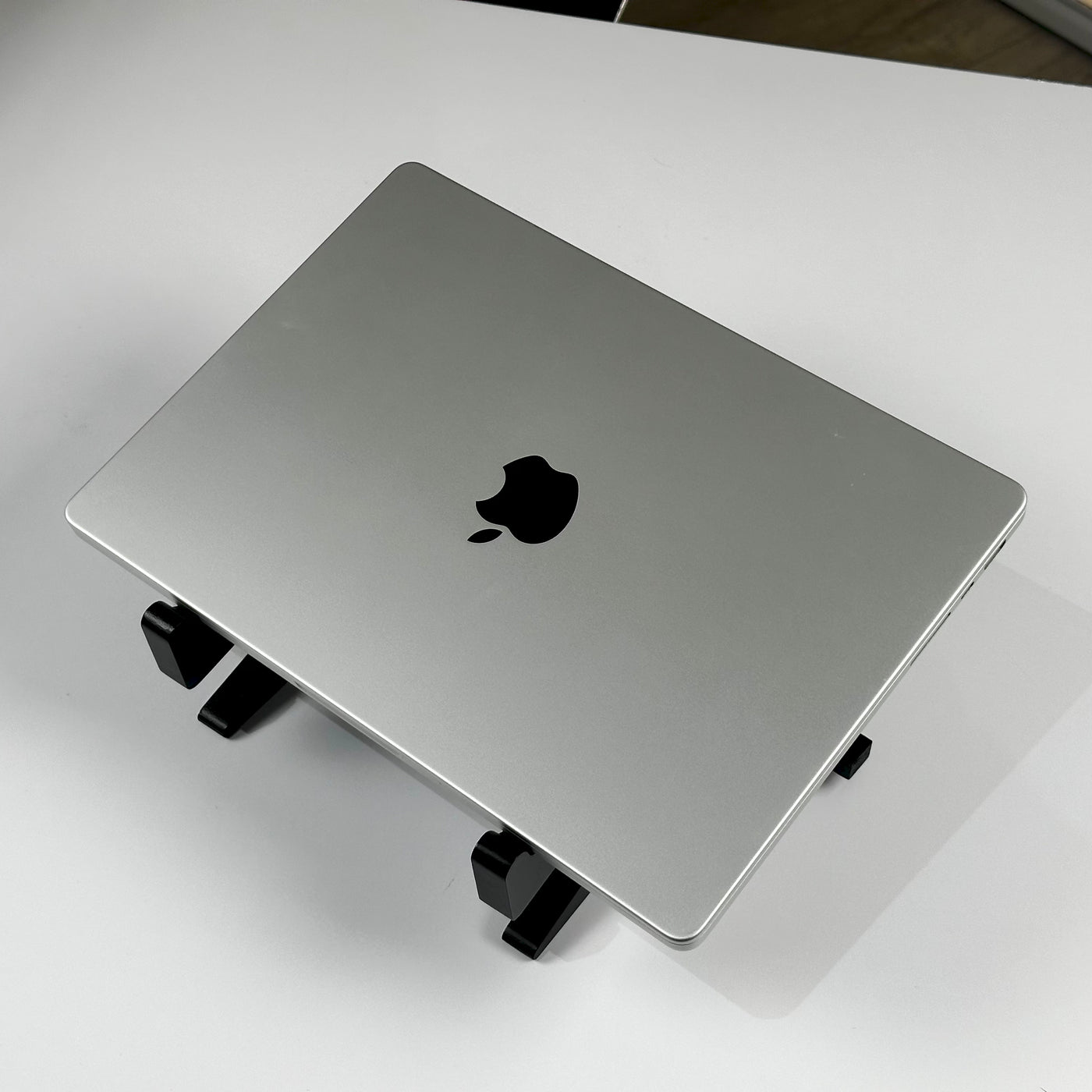MacBook Pro 14-inch M1 Pro 16GB 512GB Silver (2021) - Pre-Owned - Mac Shack
