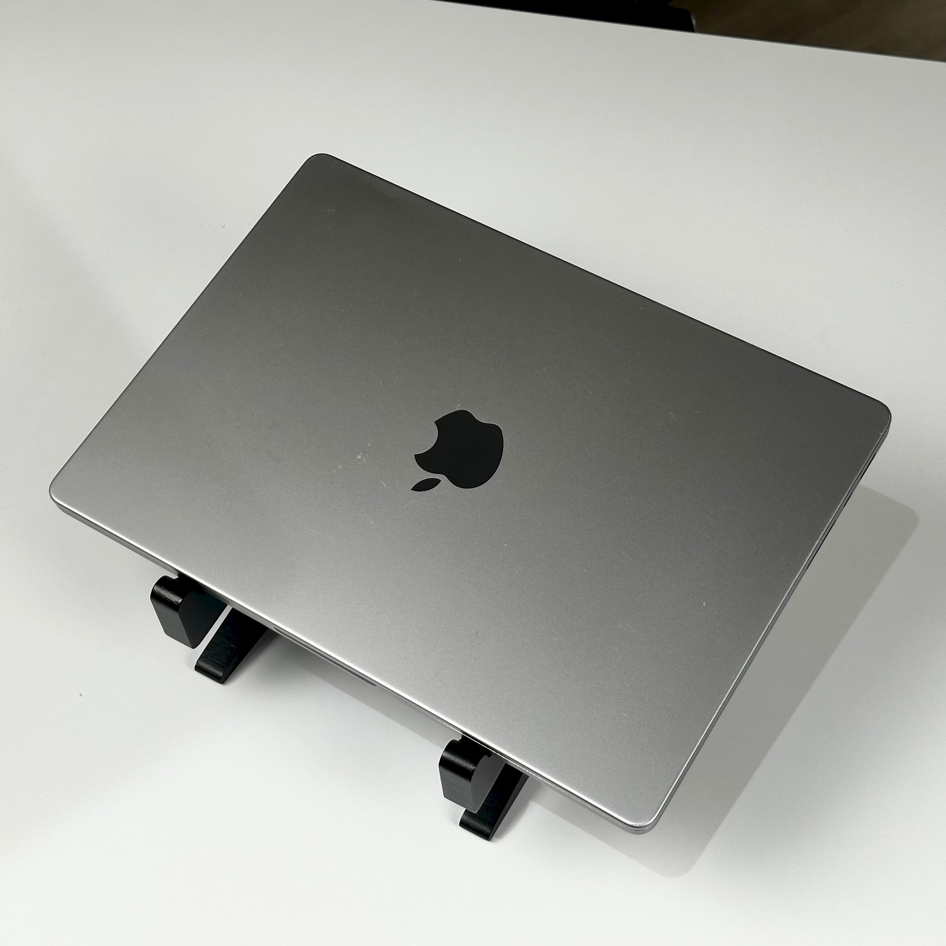 MacBook Pro 14-inch M1 Pro 16GB 512GB Space Gray (2021) - Pre-Owned - Mac Shack