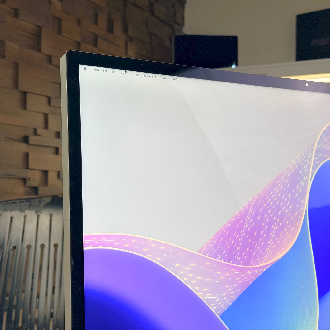 Apple Studio Display 27" Tilt-Adjustable Stand, Standard Glass (2022) – pre-owned, view 3
