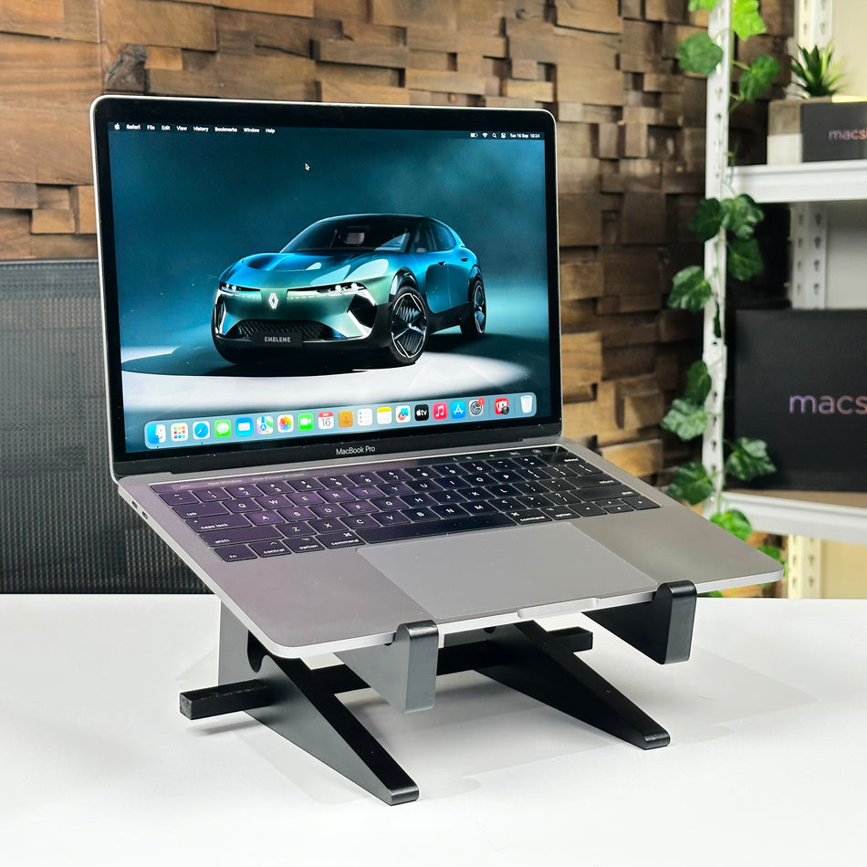 MacBook Pro 13" Intel Core i5 16GB 512GB Space Gray (2017) - Pre-Owned