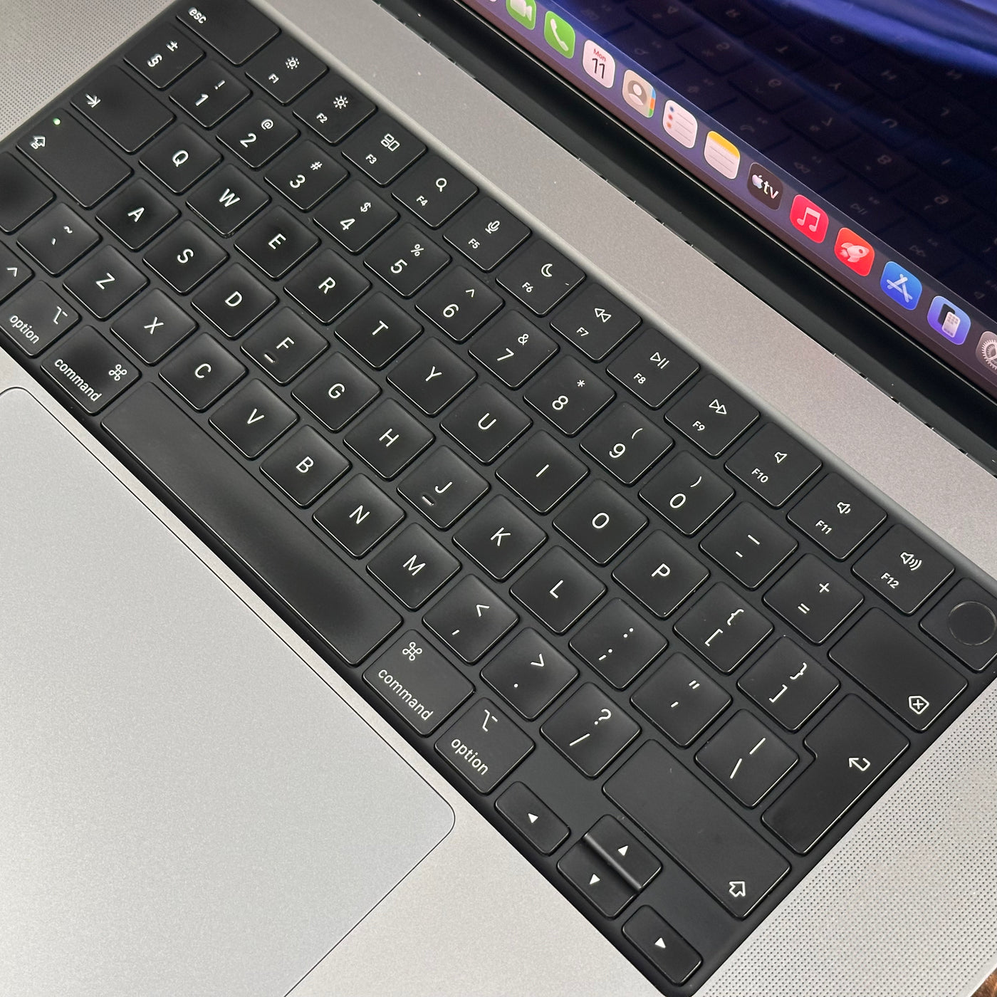 MacBook Pro 16-inch M2 Pro 32GB 512GB Space Gray (2023) - Pre-Owned - Mac Shack