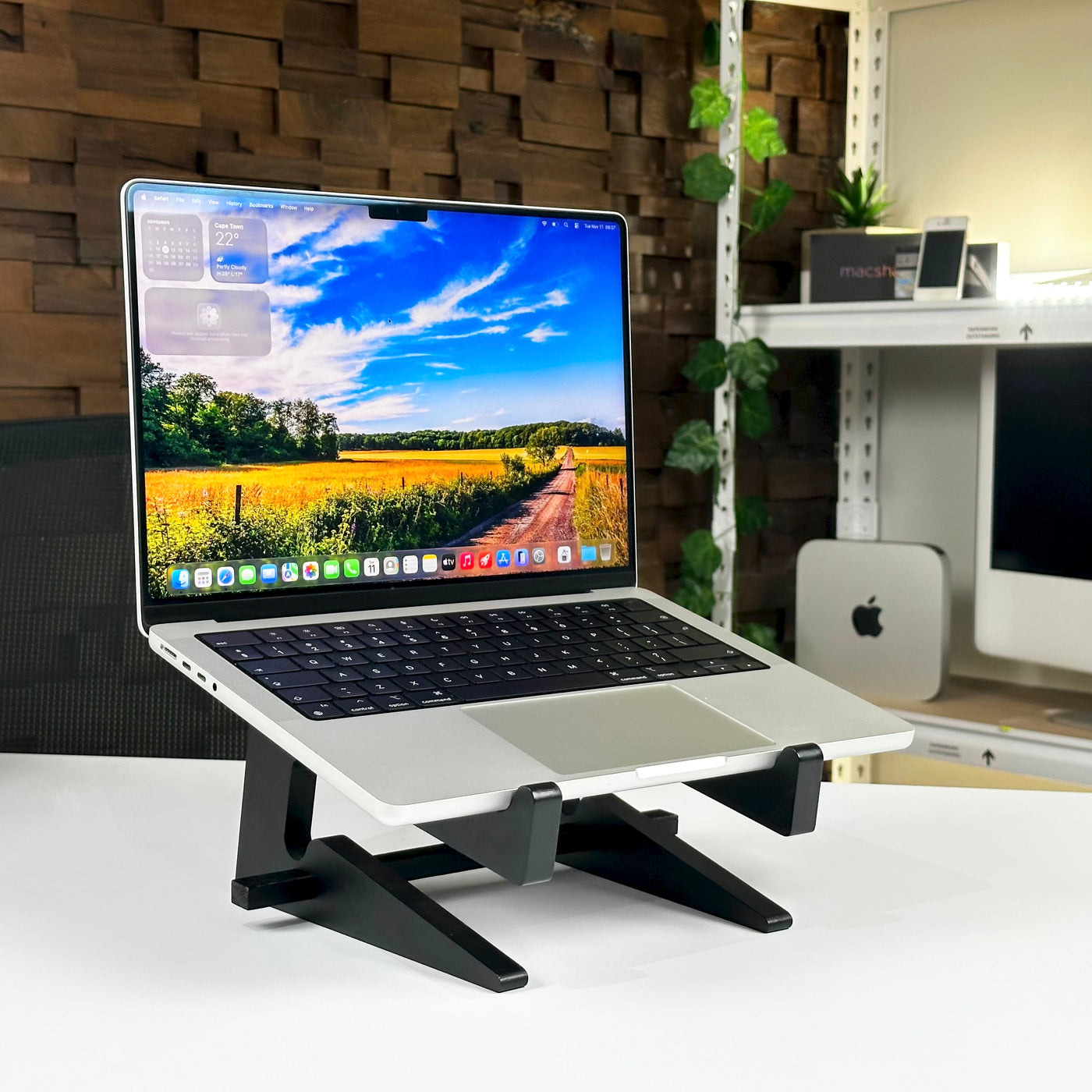 MacBook Pro 14-inch M1 Pro 16GB 512GB Silver (2021) - Pre-Owned - Mac Shack