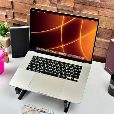 Custom Build 2019 Apple MacBook Pro 16-Inch 2.6GHz 6-Core i7 (Touch Bar, 32GB RAM, 512GB SSD, Silver) - Pre Owned / 3 Month Warranty - Mac Shack