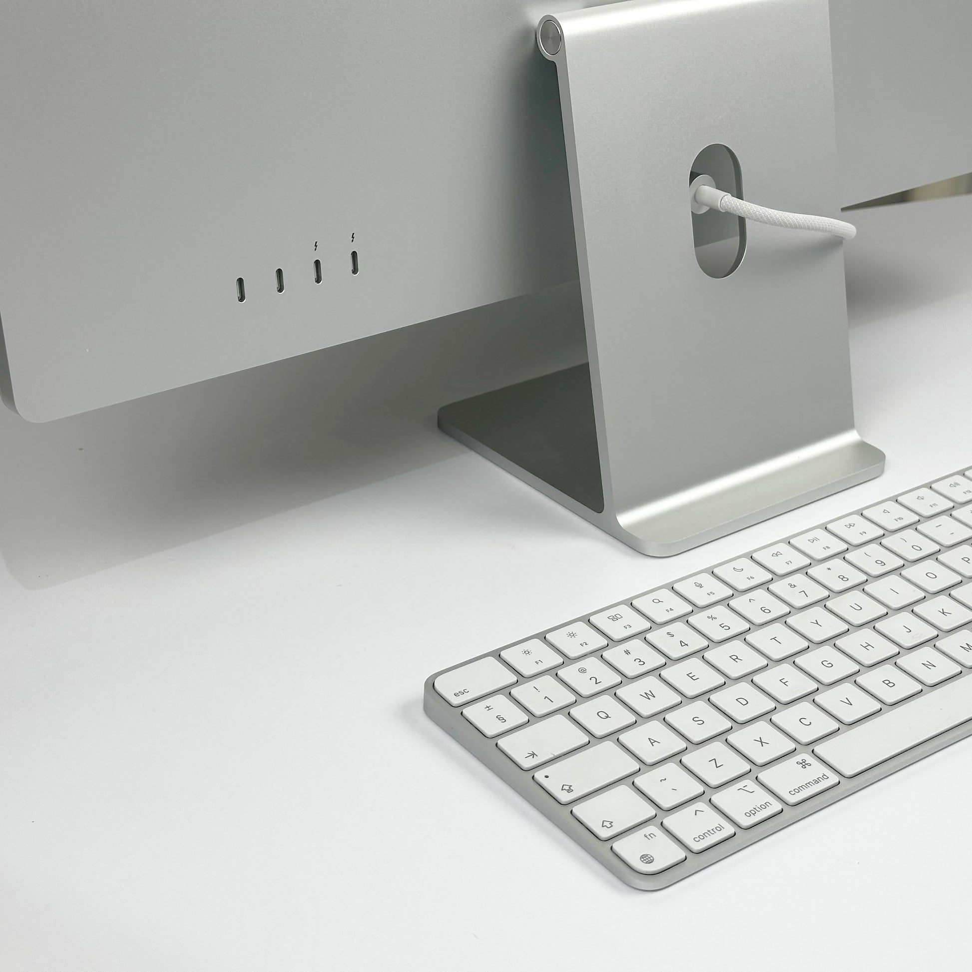 iMac 24
