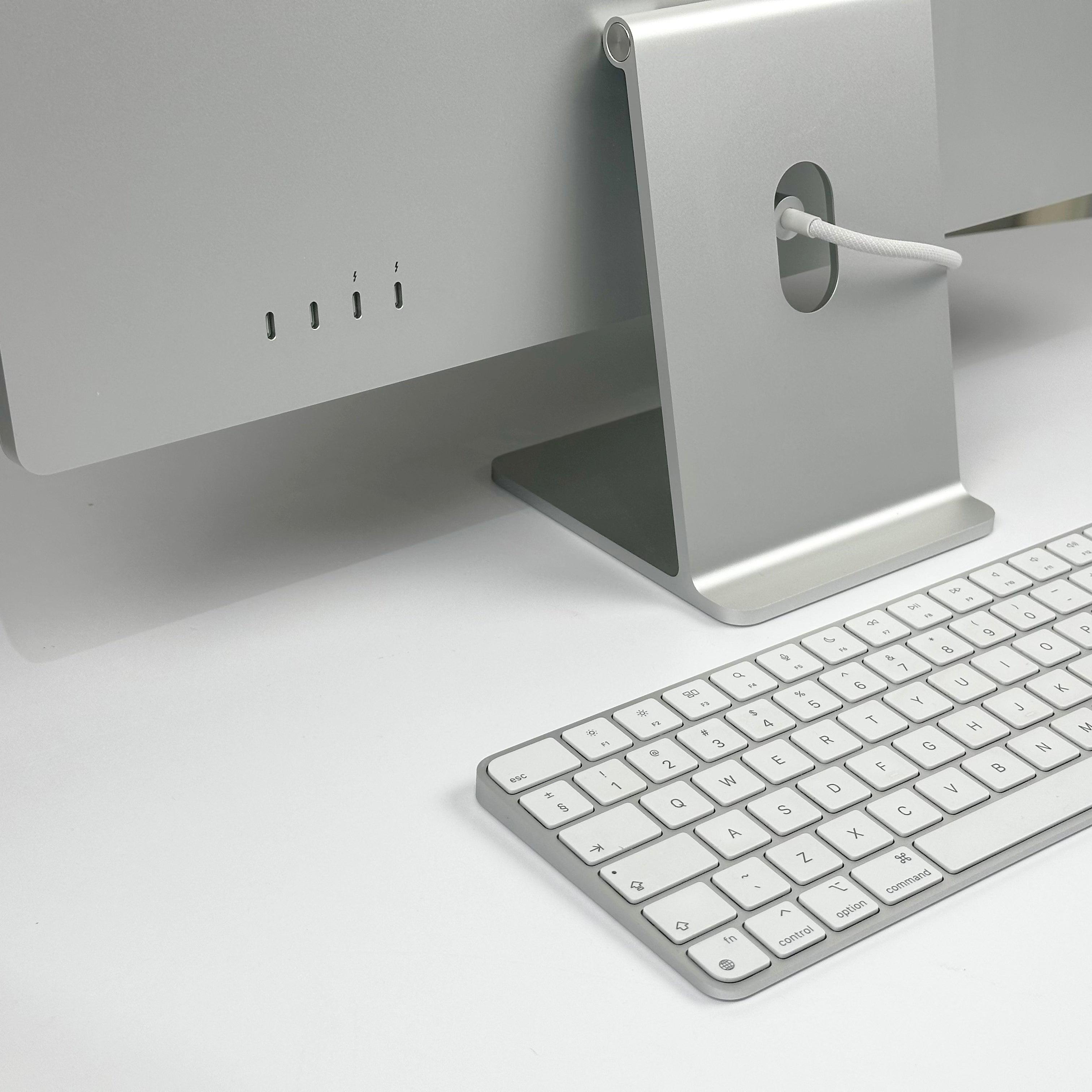 434063AA-1E26-4A4B-98D9-