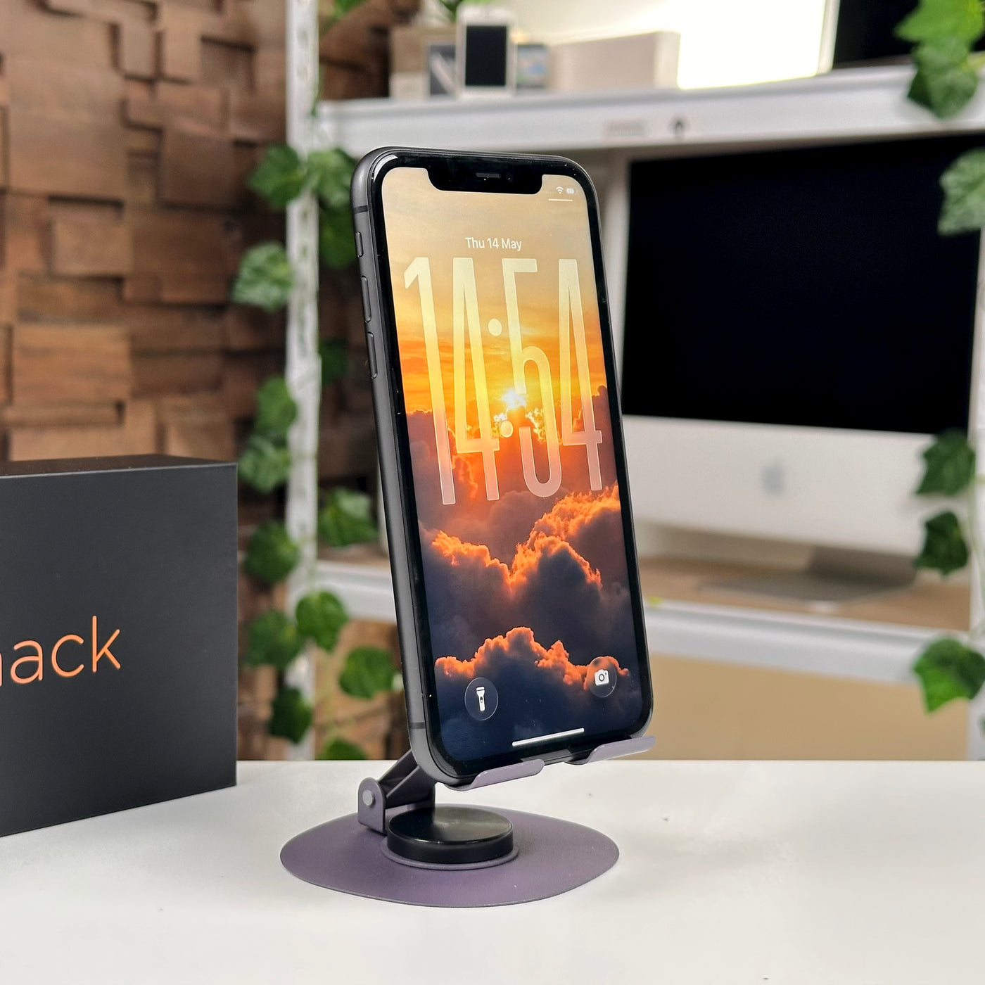 iPhone 11 64GB Black (2019) - Pre-Owned - Mac Shack