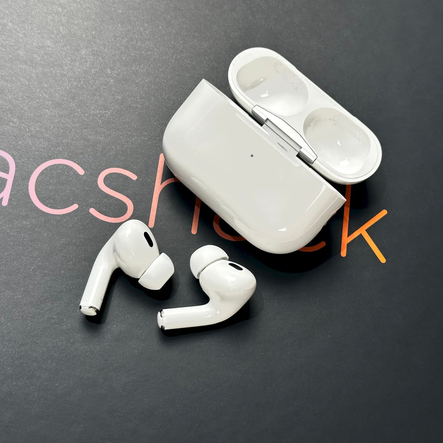 Apple AirPods Pro (2nd Gen) with MagSafe Case - Pre-Owned - Mac Shack