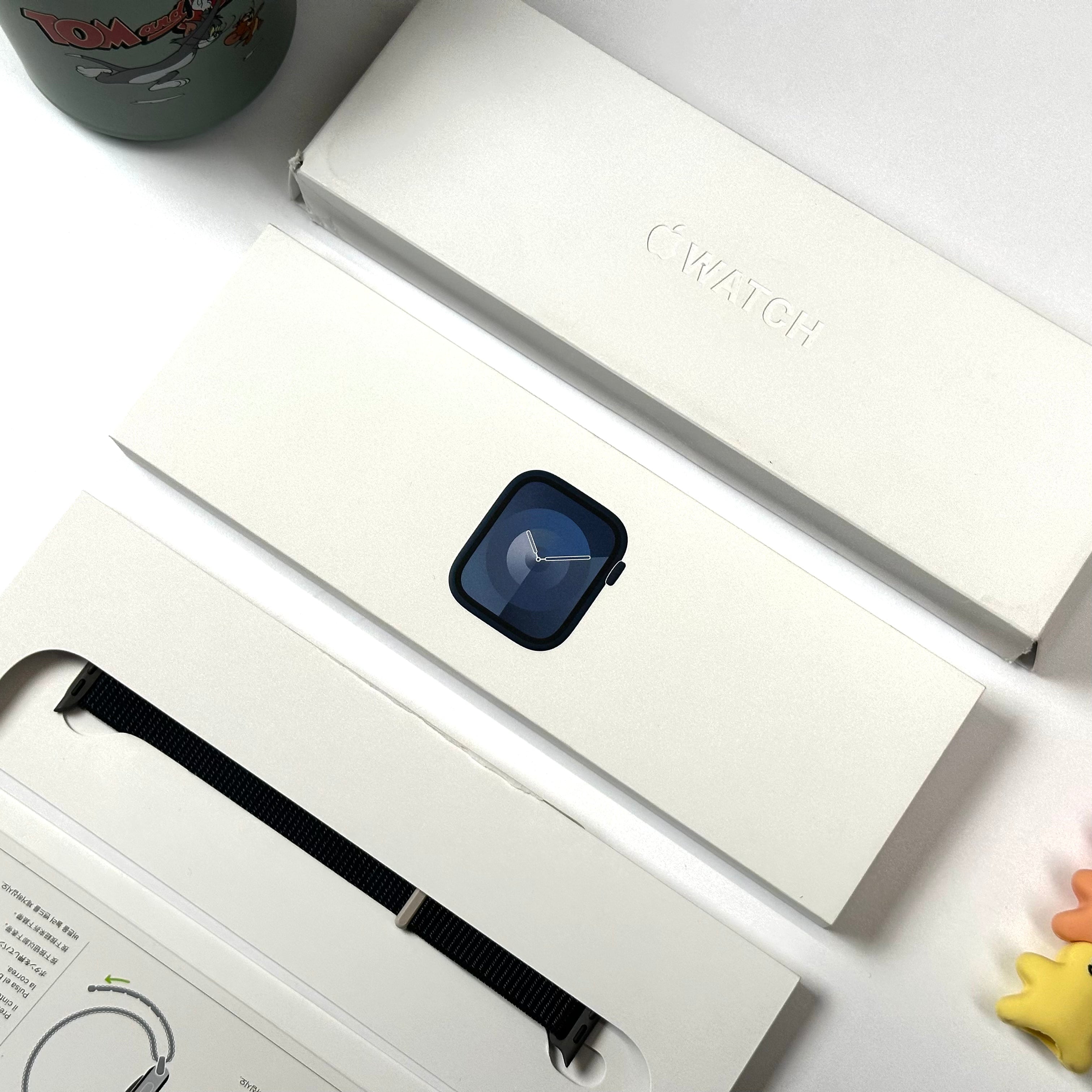 Apple Watch Series 9 (41mm, Midnight Aluminium with Midnight Sports Loop, GPS & Cellular) - Pre Owned / 3 Month Warranty - Mac Shack