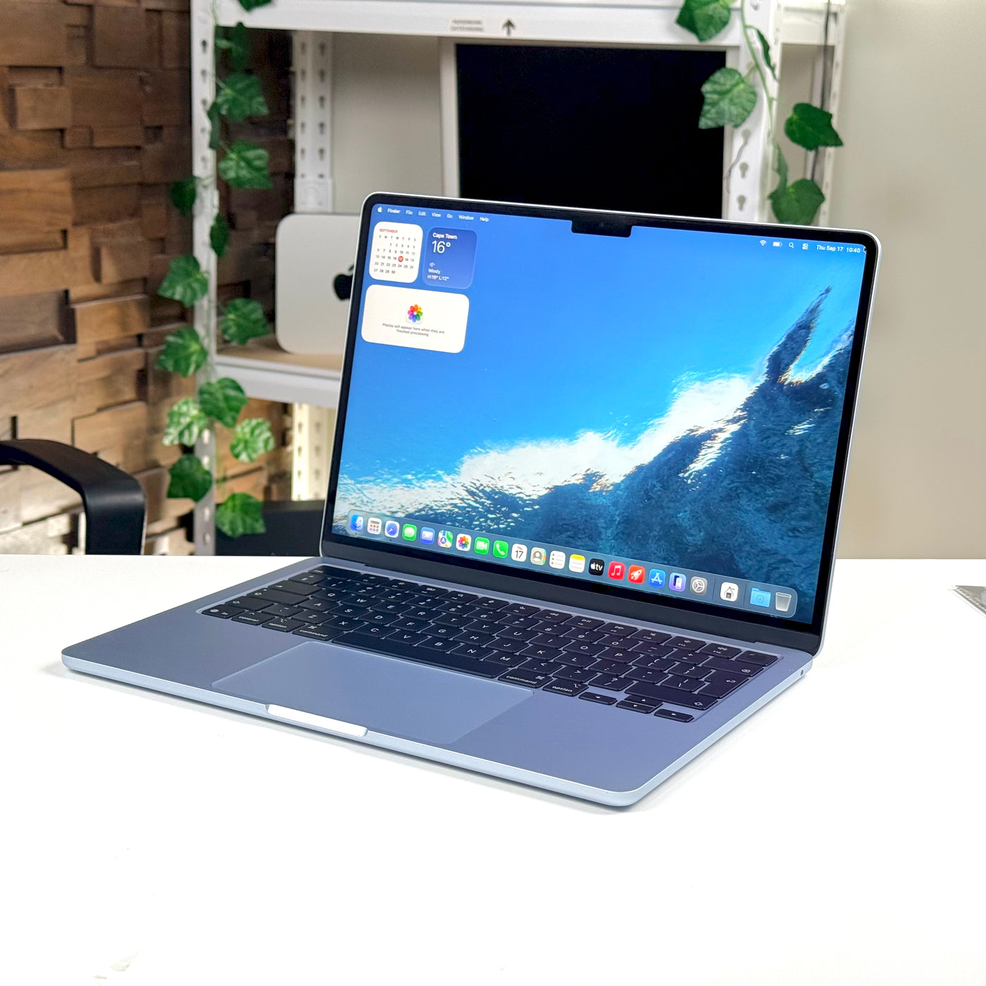 MacBook Air 13" M4 16GB 256GB Sky Blue (2025) - Pre-Owned