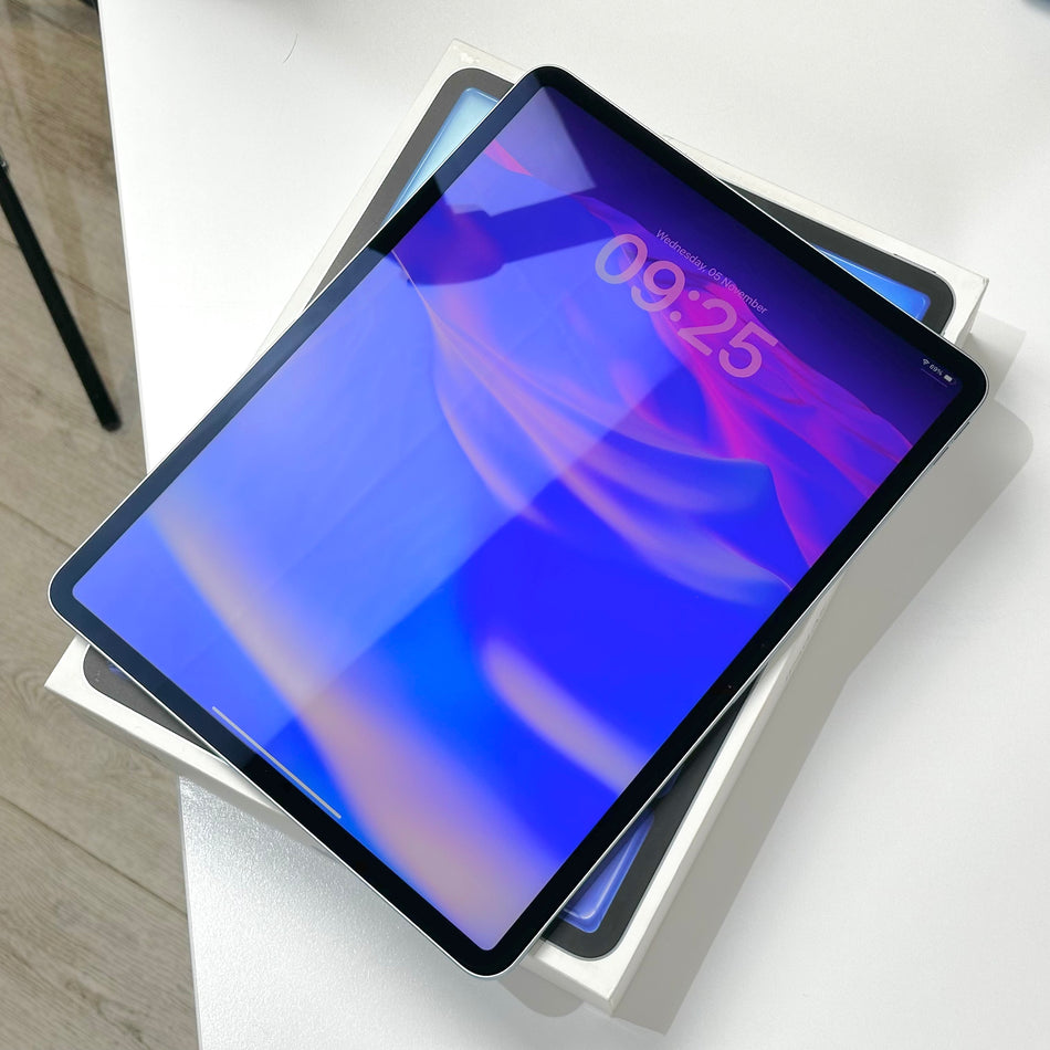 iPad Air 13" M2 128GB Wifi Blue (2024) + Smart Folio Keyboard - Demo