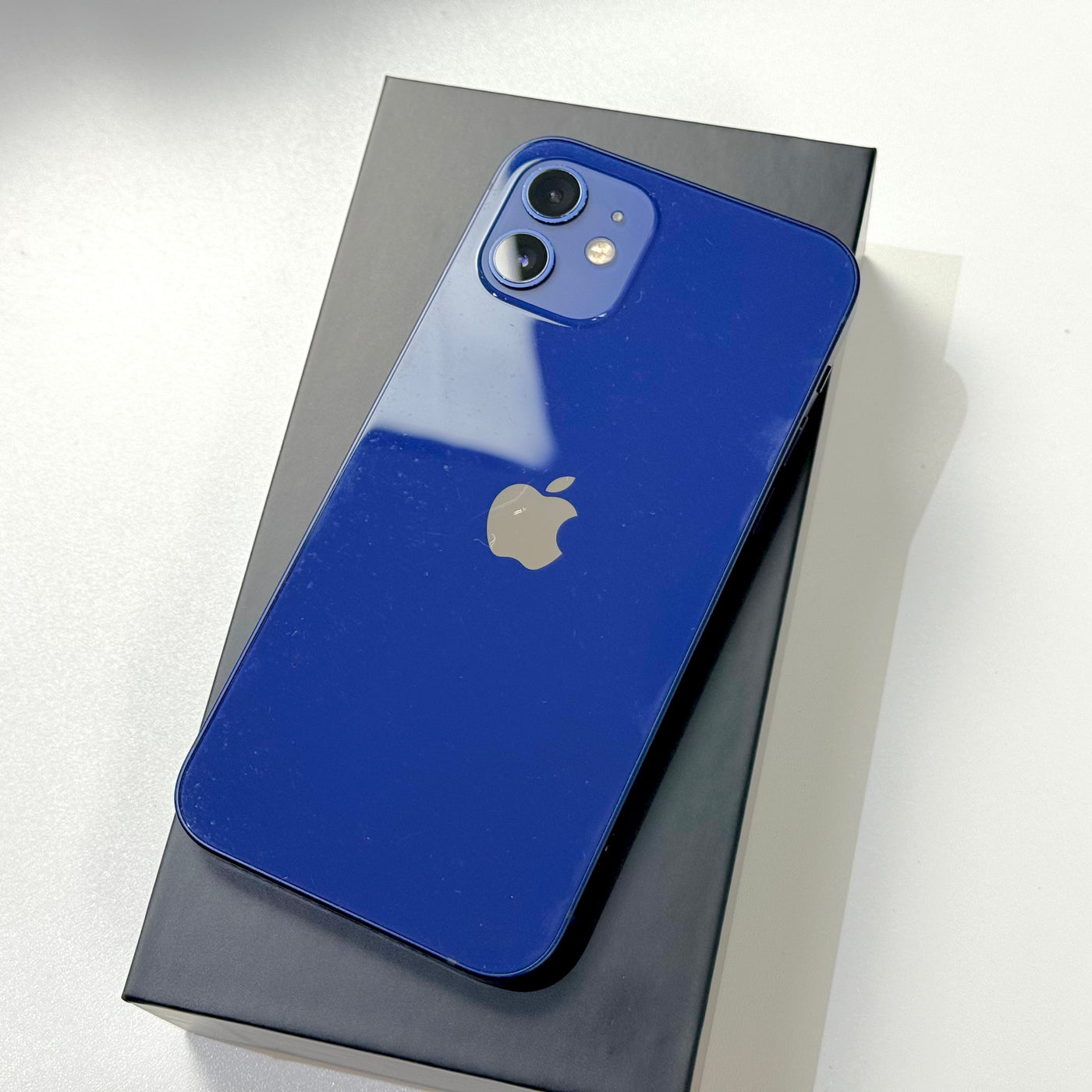 iPhone 12 128GB Blue (2020) – pre-owned, view 3