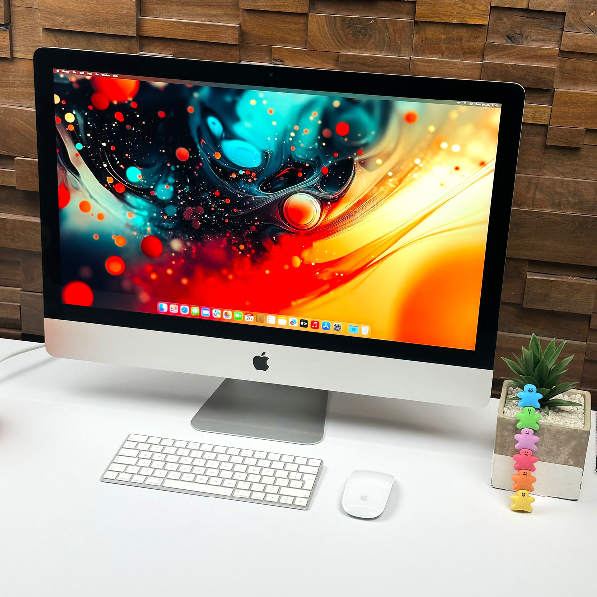 Apple iMac 27-inch 3.0GHz 6-Core i5 (5K Retina, 8GB RAM, 1TB Fusion, Silver) - Pre Owned  / 3 Month Warranty - Mac Shack