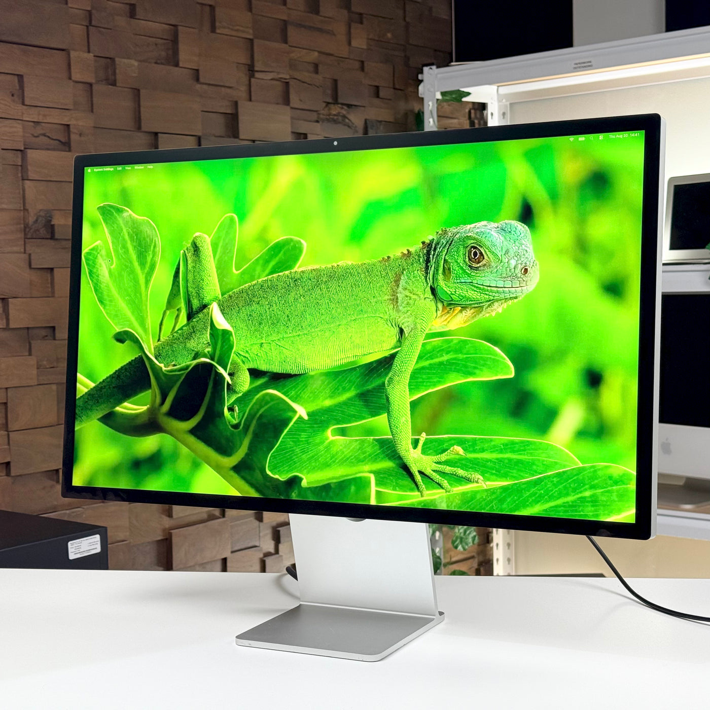 Apple Studio Display 27" Tilt-Adjustable Stand, Nano-Texture Display (2022) - Pre-Owned