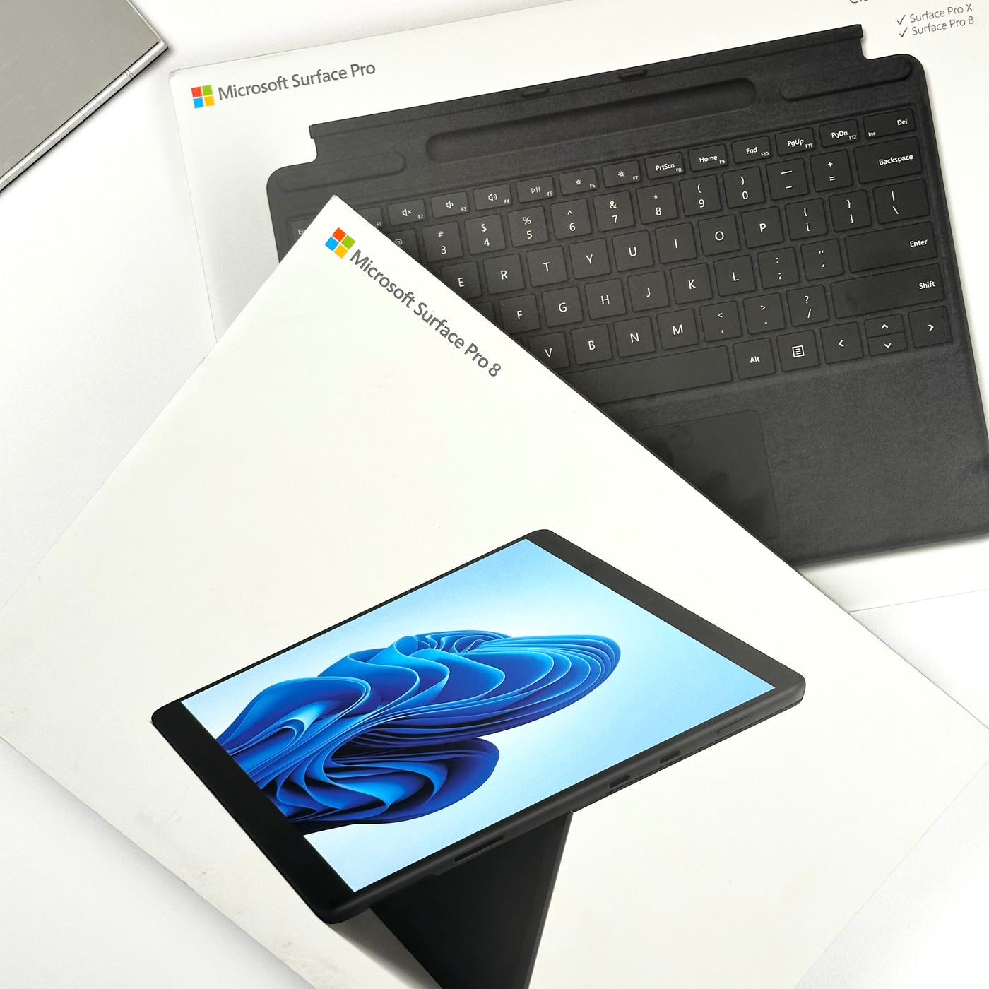 Combo Deal Microsoft Surface Pro 8 13-inch 2-in-1 Quad-Core i5-1135G7 (8GB RAM, 256GB SSD, Graphite)+ Microsoft Surface Pro Keyboard - Pre Owned / 3 Month Warranty - Mac Shack