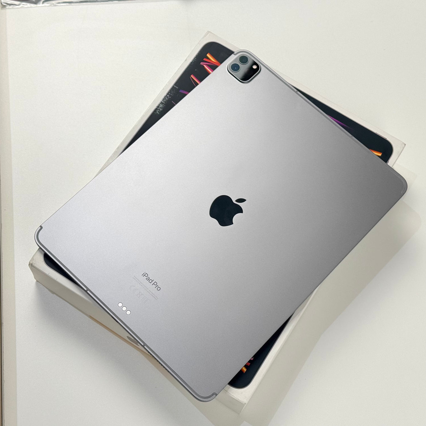 iPad Pro 12" 6th Gen M2 256GB Cellular Space Gray (2022) - Pre-Owned