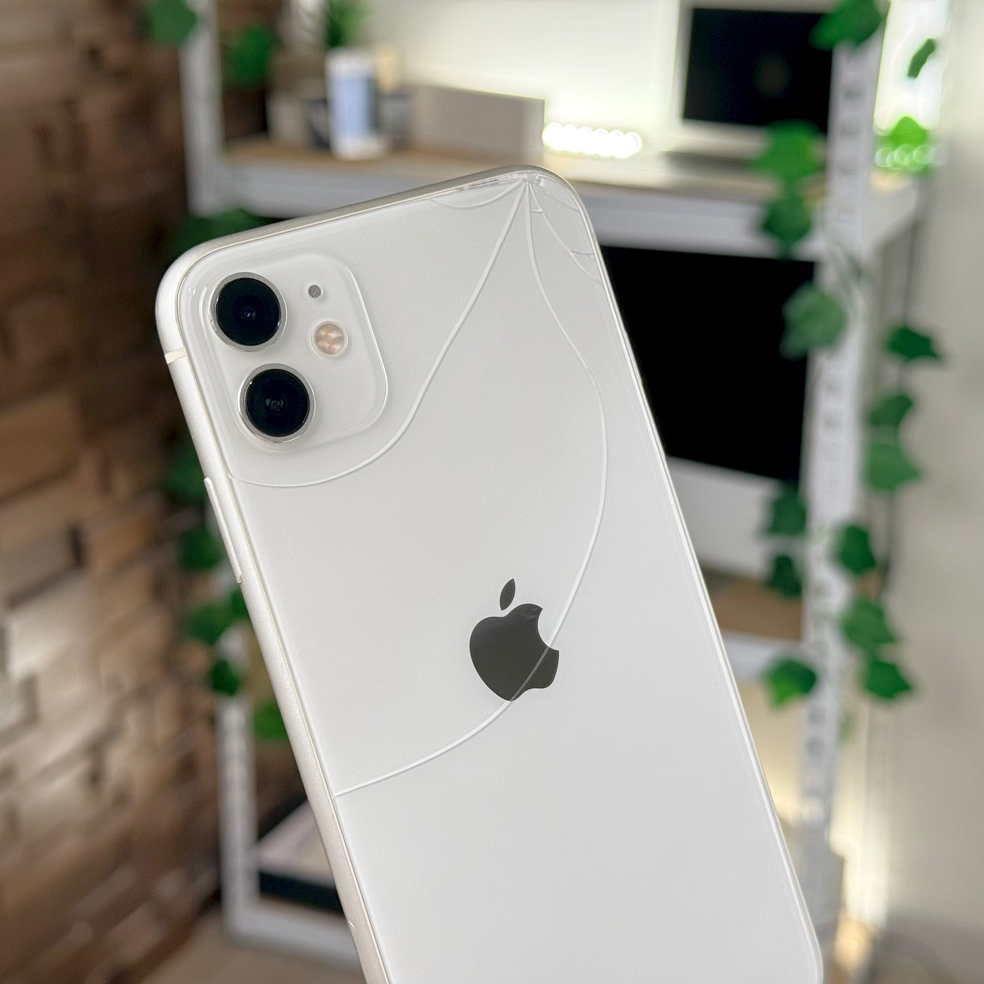 iPhone 11 64GB White (2019) - Pre-Owned