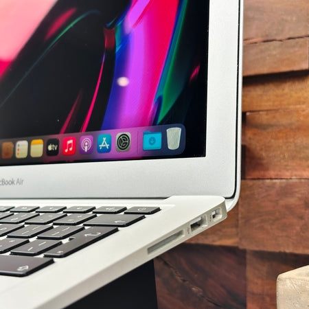 Apple MacBook Air 13-inch 1.6GHz Dual-Core i5 (8GB RAM, 128GB SSD, Silver) - Pre Owned / 3 Month Warranty - Mac Shack