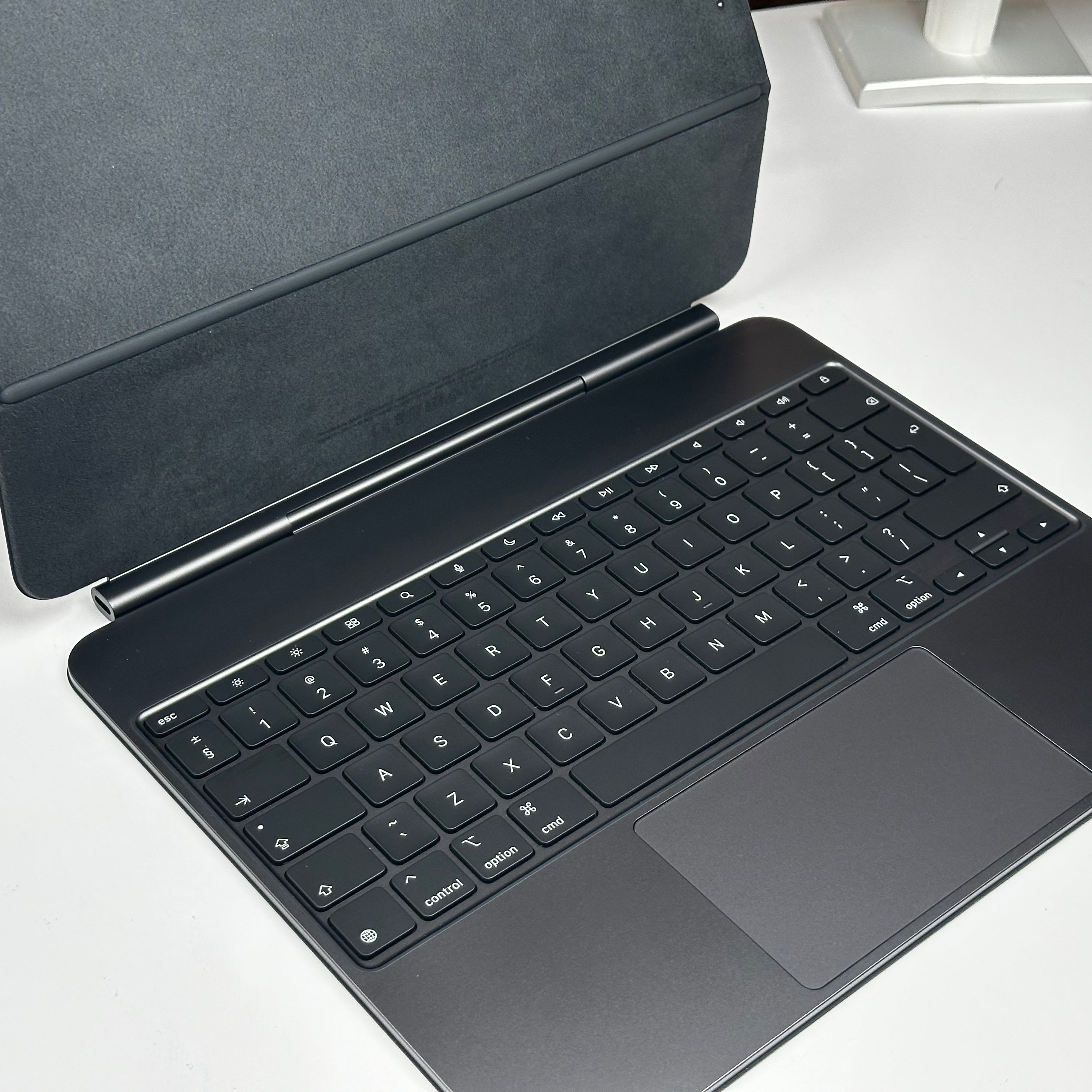 Apple Magic Keyboard for iPad Pro 13-Inch M4 (International English, Black) - Pre Owned / 3 Month Warranty - Mac Shack